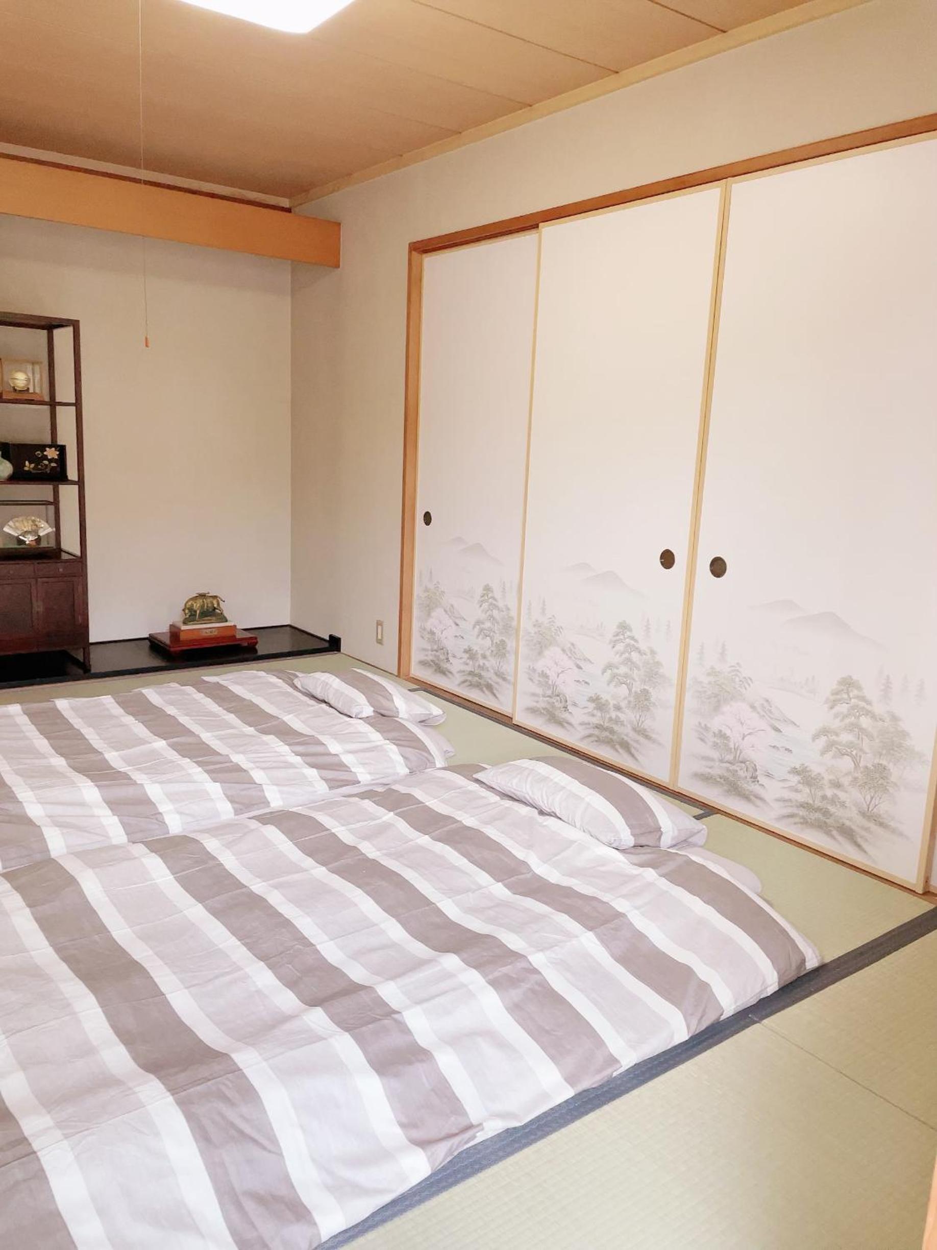Three-Bedroom Apartment - Photo 23