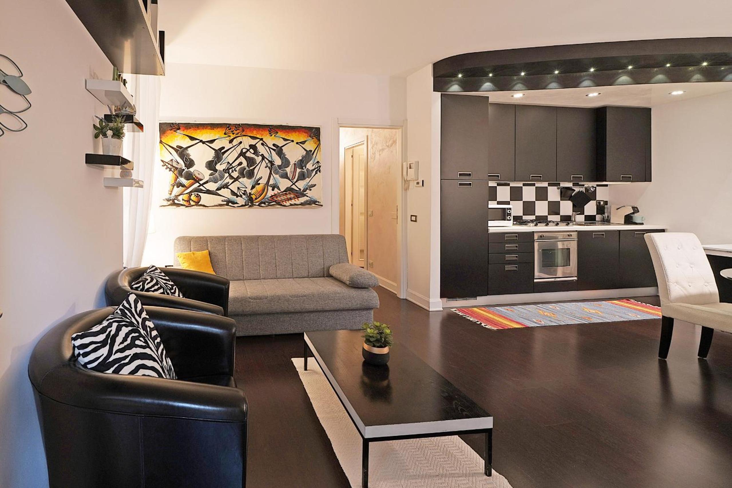 Apartment photo 2
