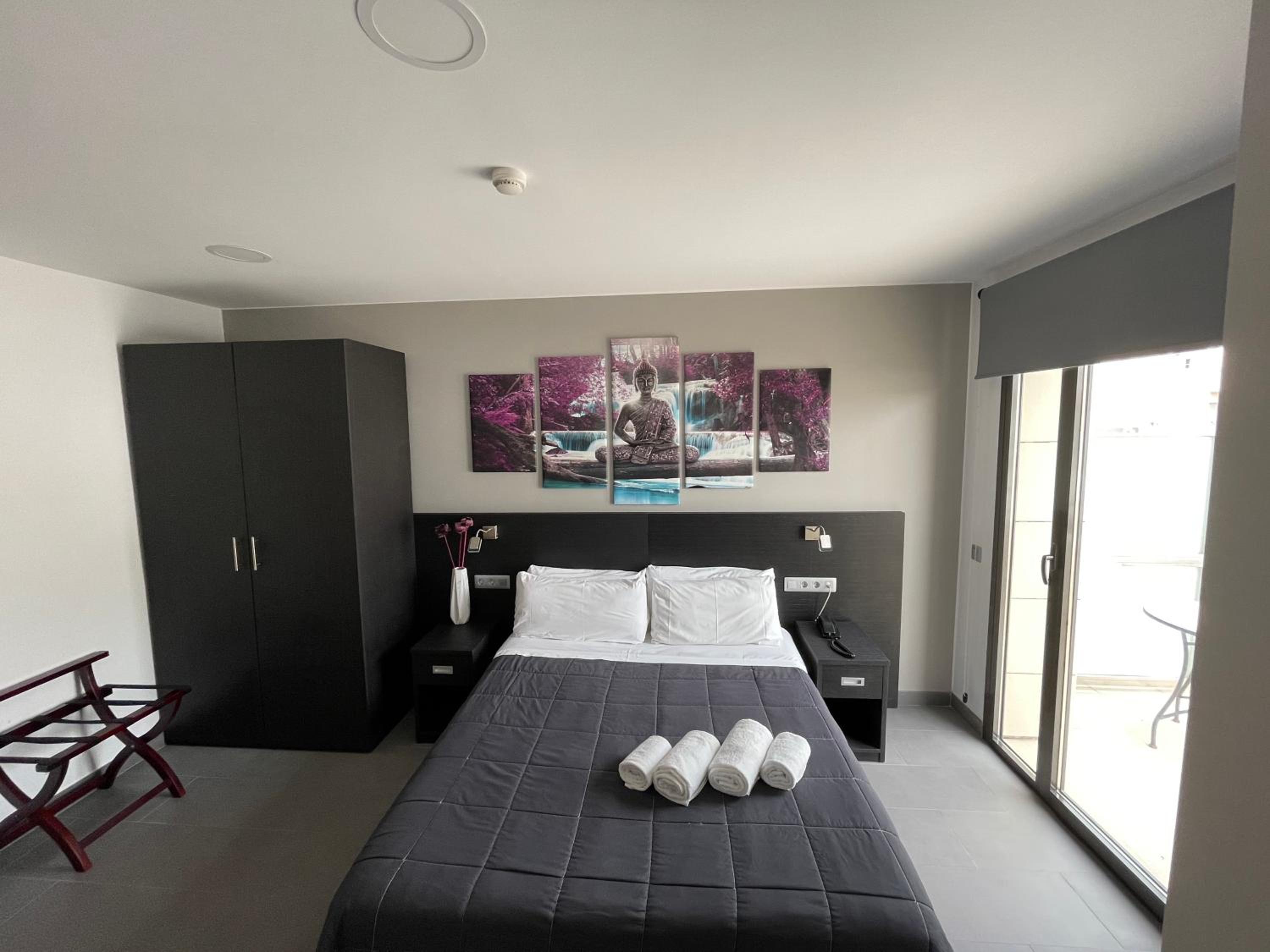 Double Room with Terrace - Photo 7