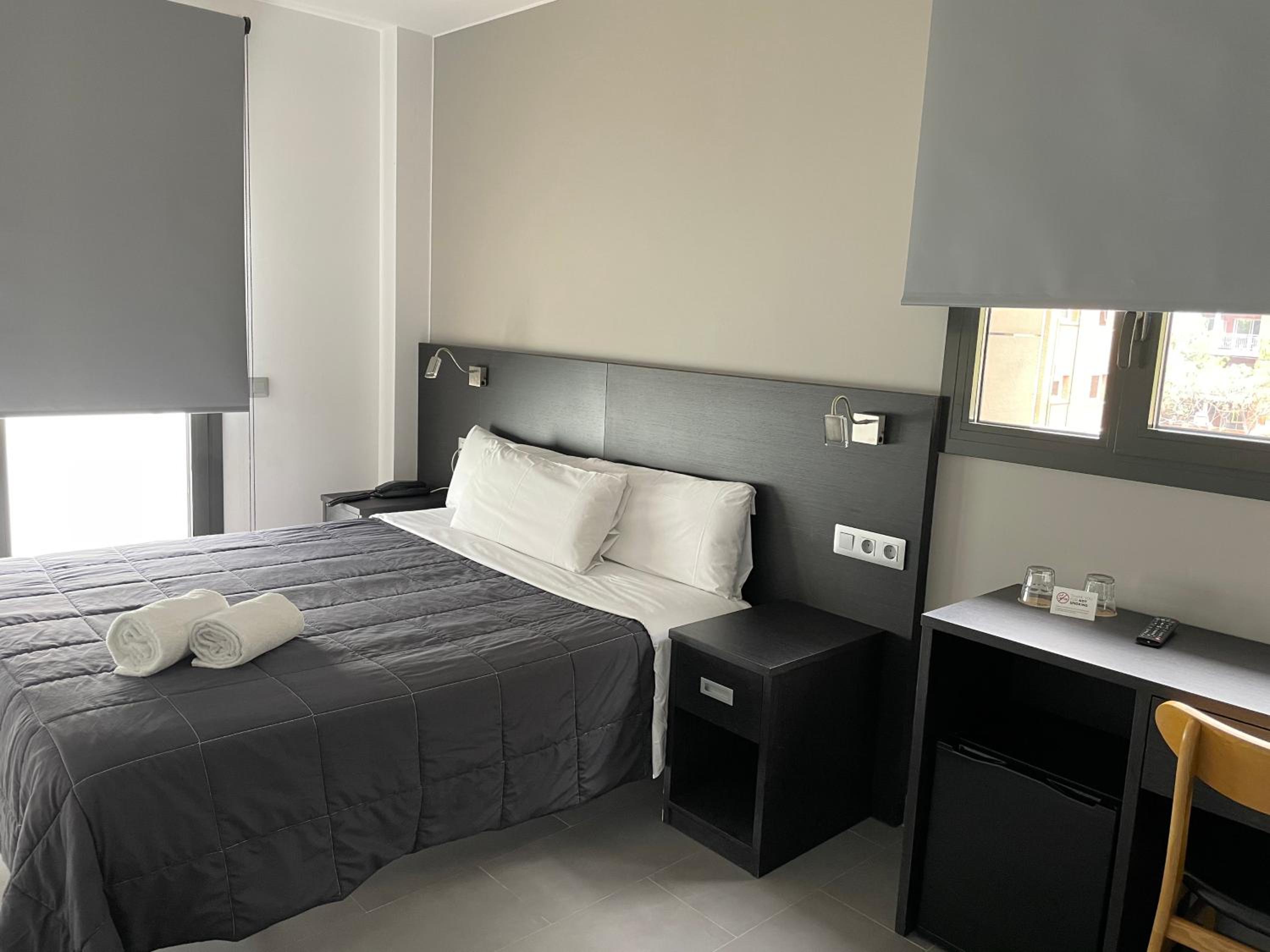 Double Room - Photo 9