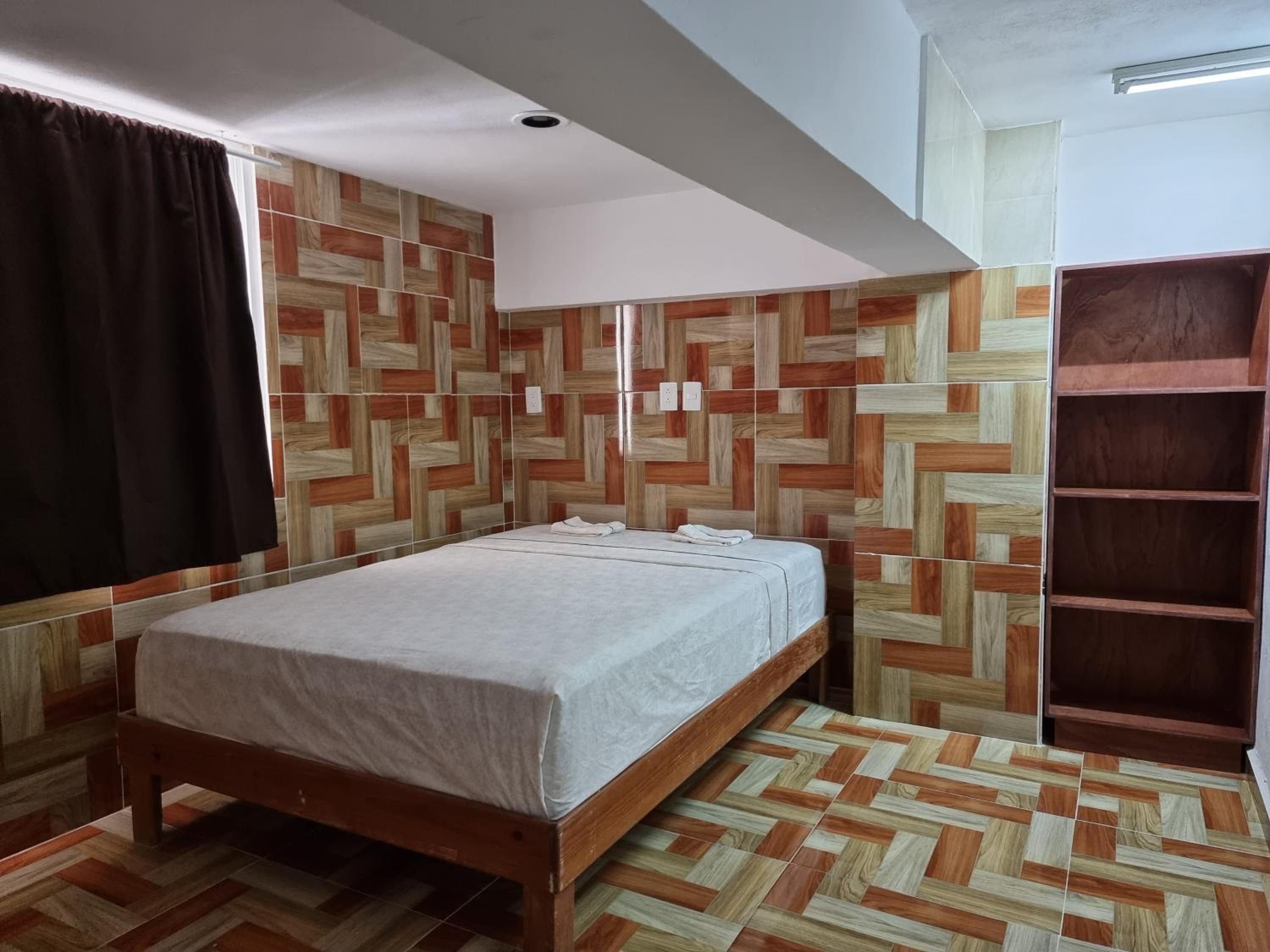 Budget Triple Room - Photo 17