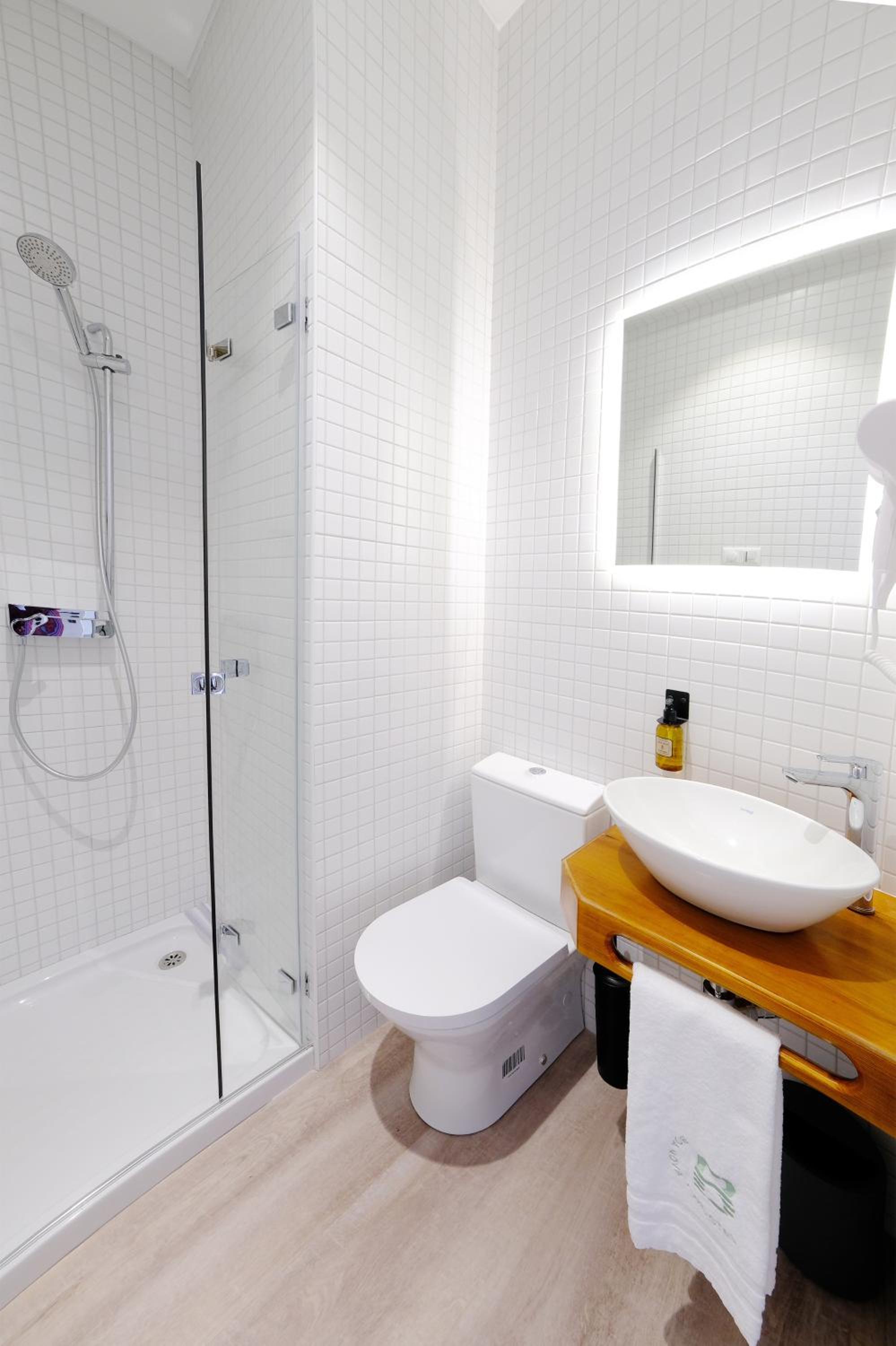 Double Room with Balcony and Sea View photo 2