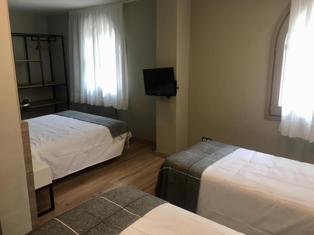 Triple Room - Photo 5