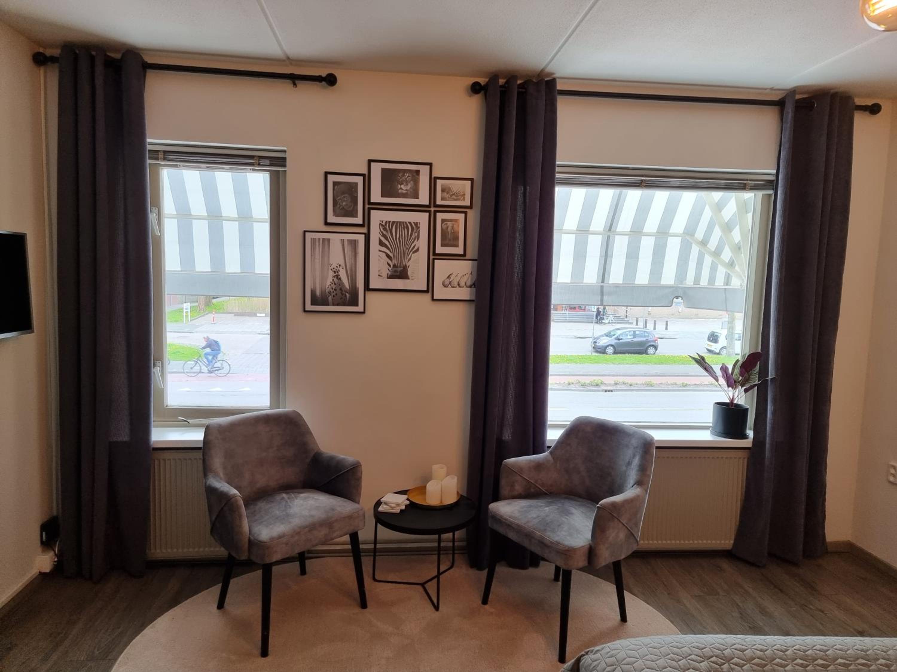 One-Bedroom Apartment - Photo 10