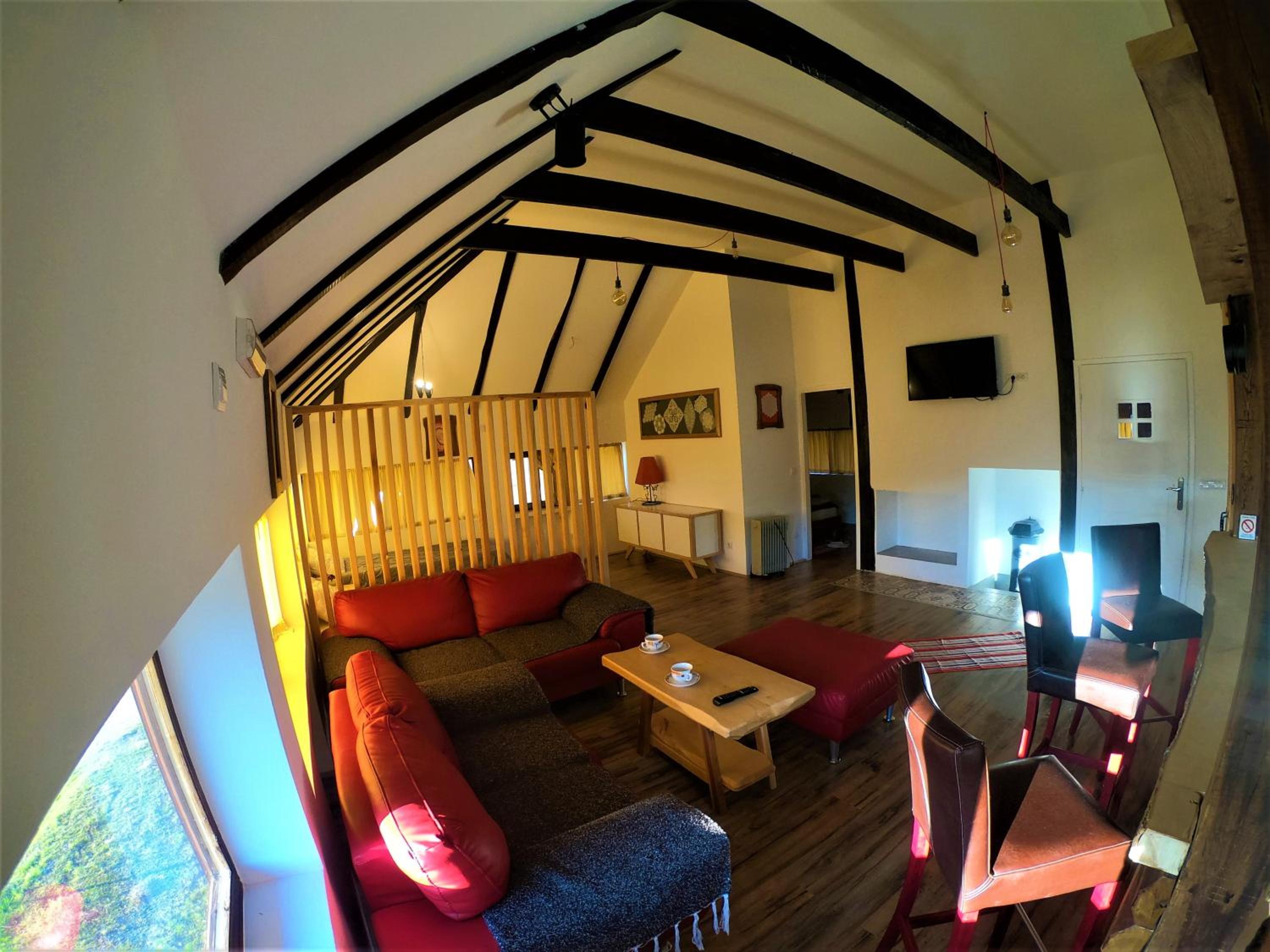 Apartment with Mountain View photo 1