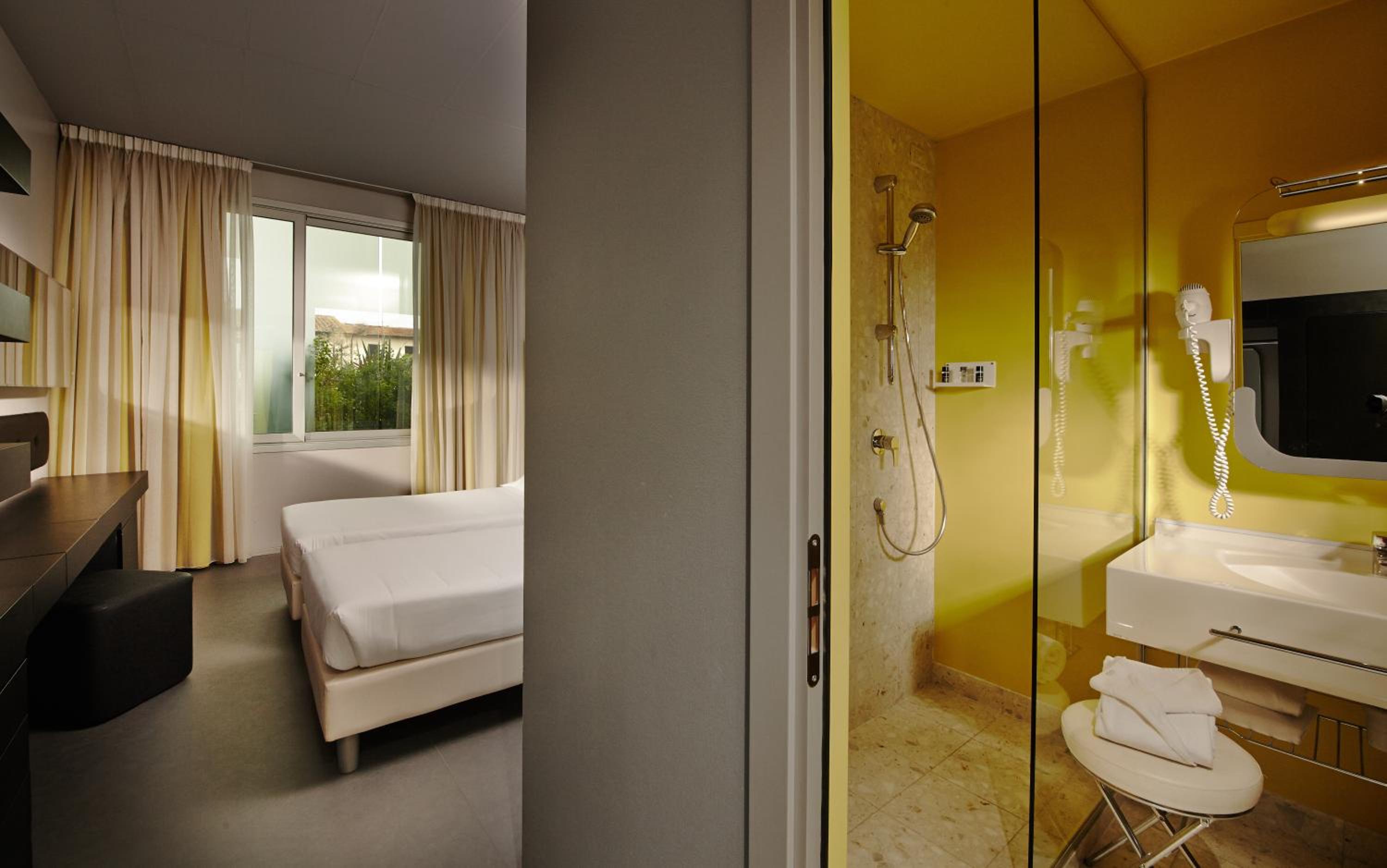 Classic Double Room - Photo 2