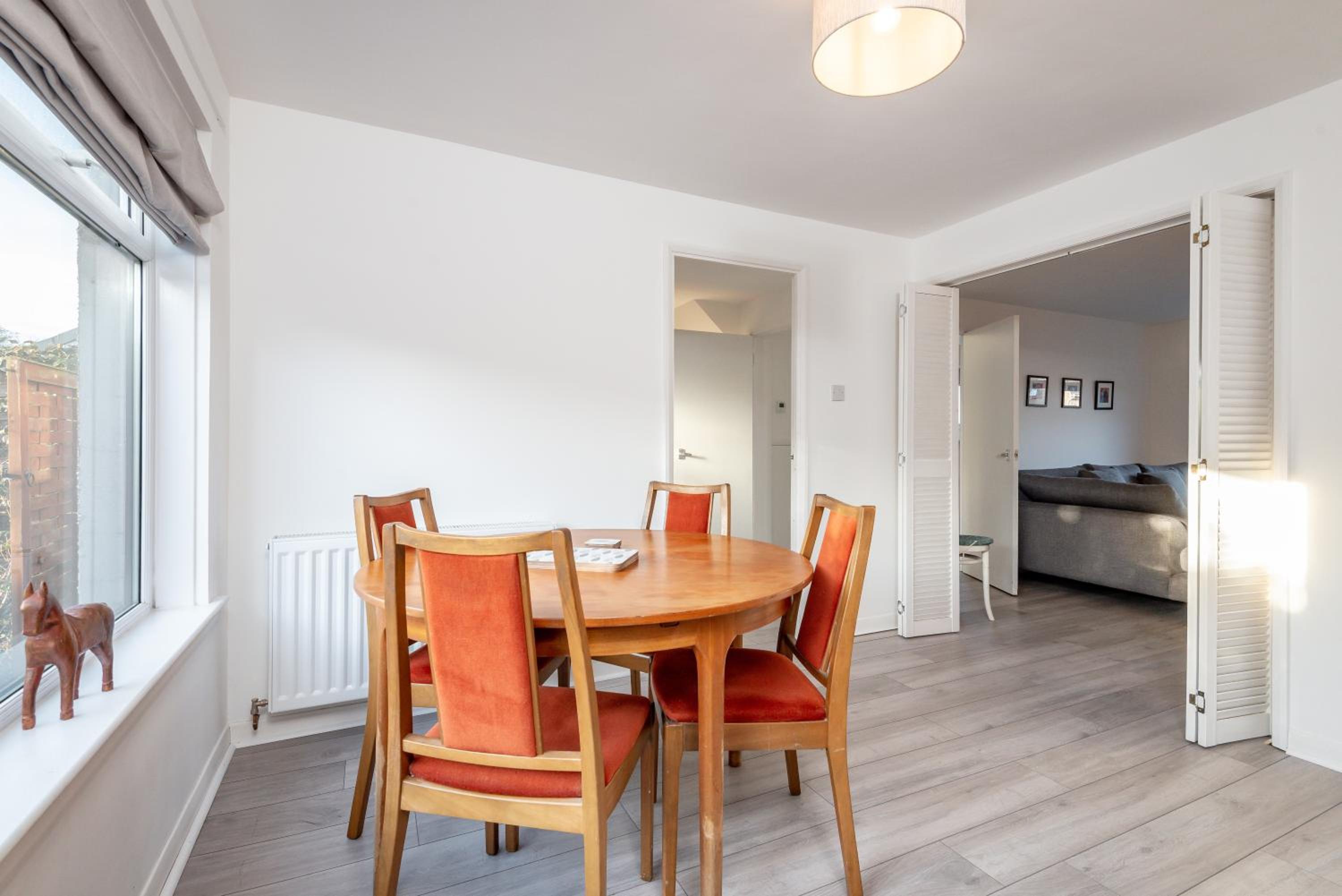 Three-Bedroom House photo 2