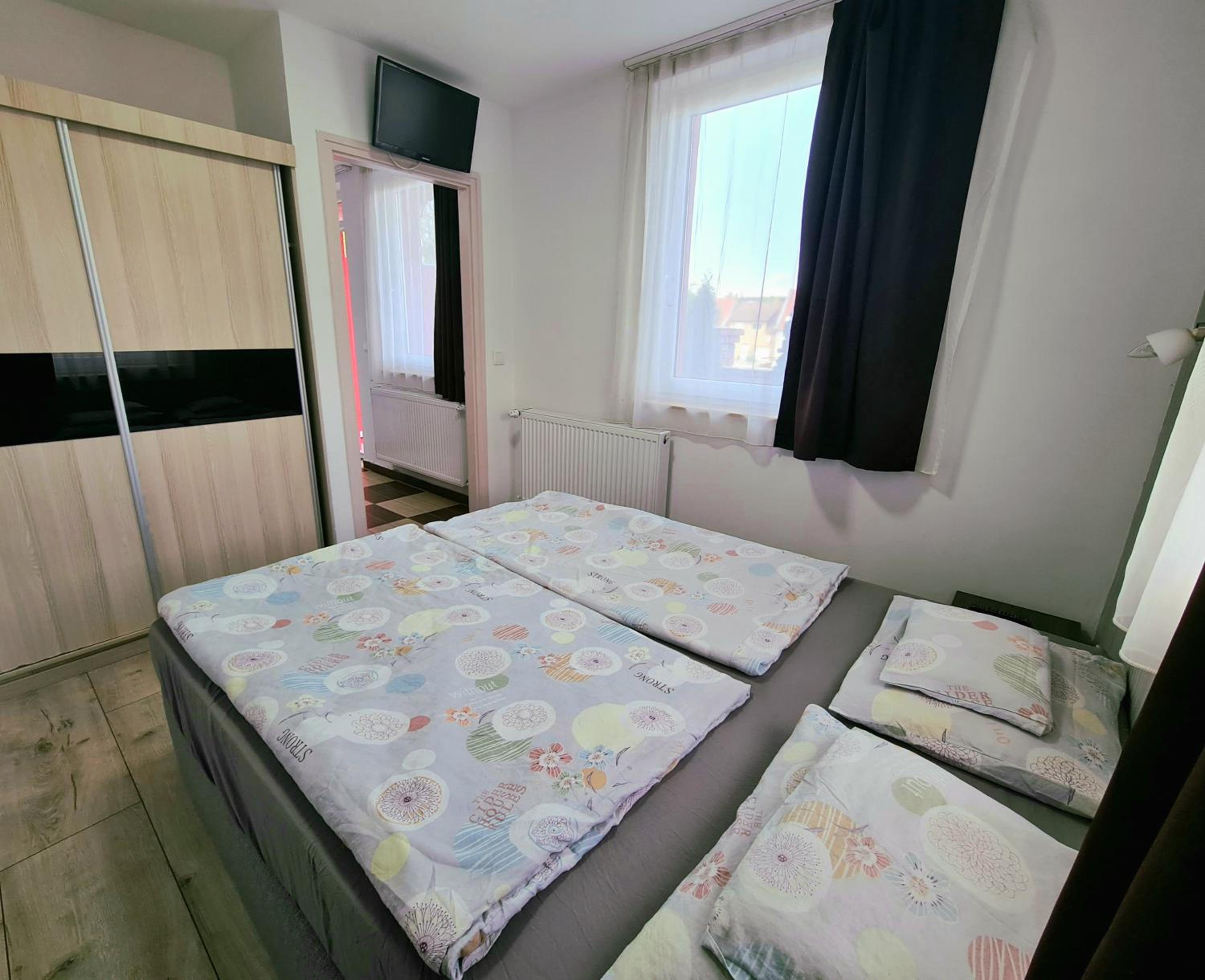 One-Bedroom Apartment with Balcony photo 3