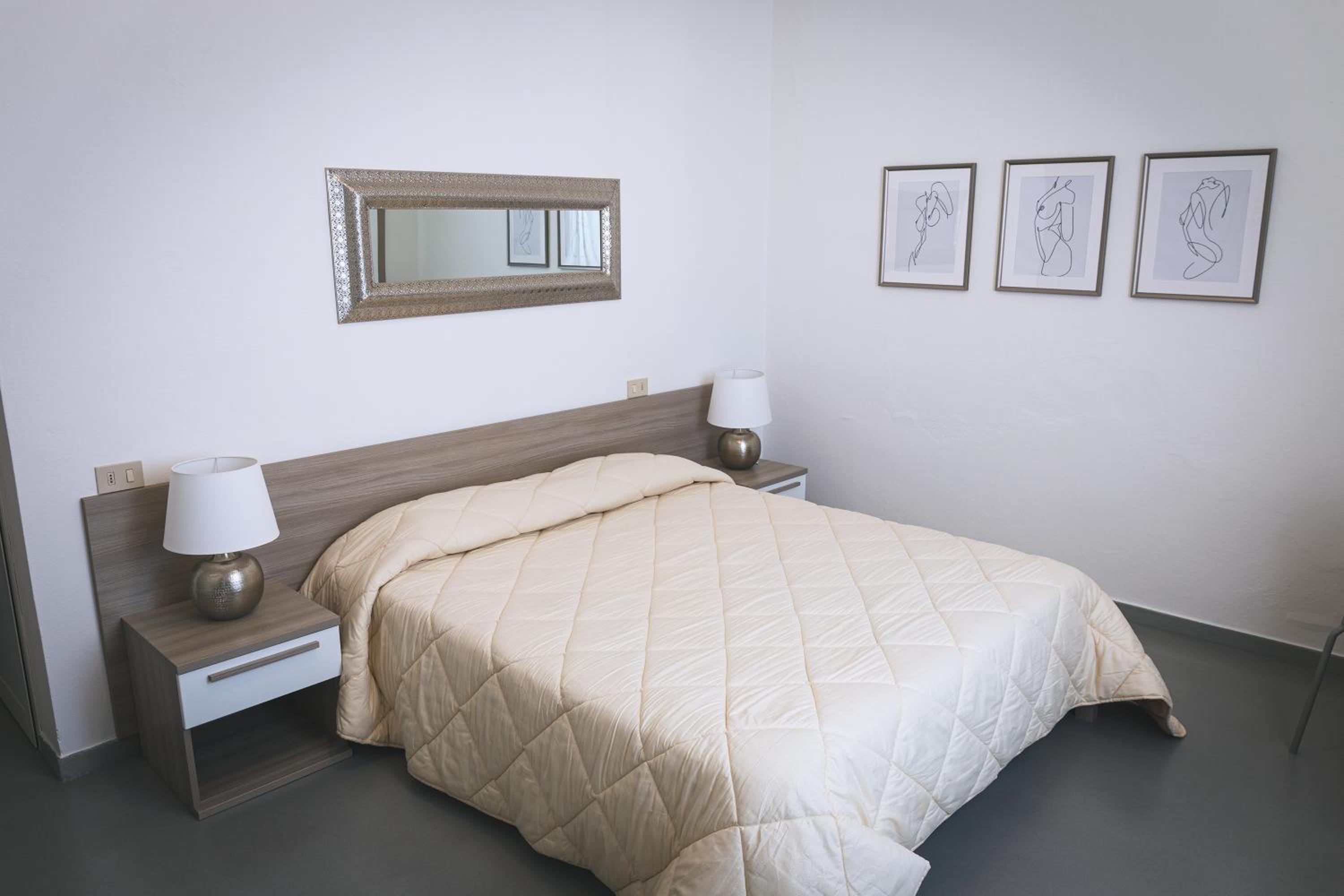 Double Room - Photo 2