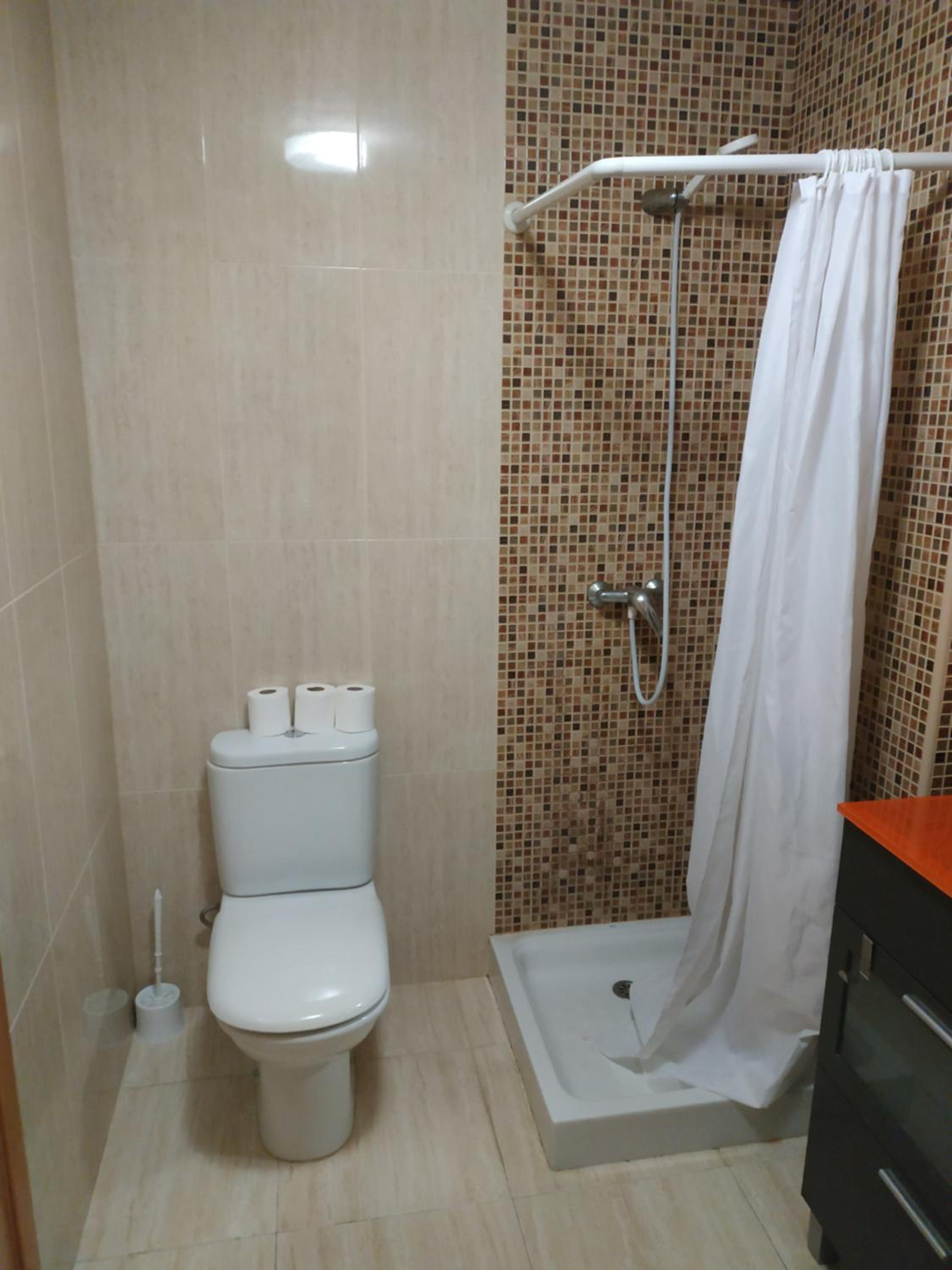 One-Bedroom Apartment photo 3