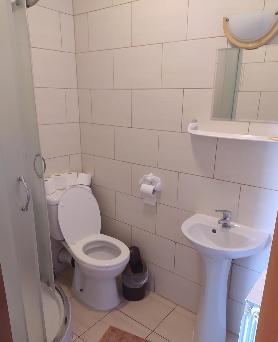 Small Twin Room photo 1