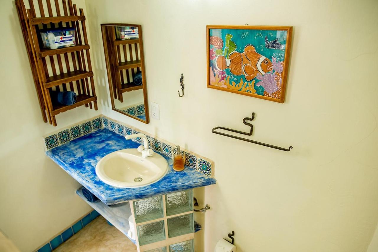 Deluxe Double Room with Balcony - Photo 7