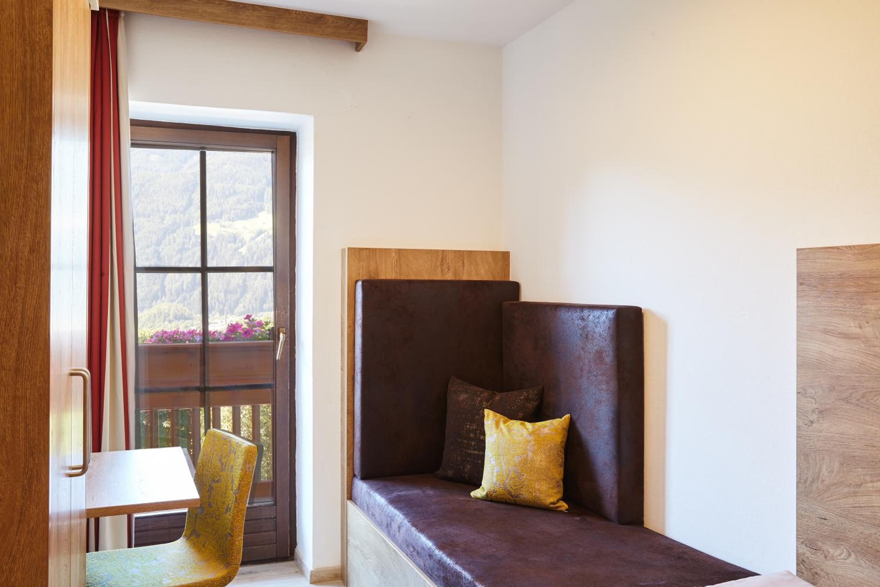 Superior Triple Room - Photo 9