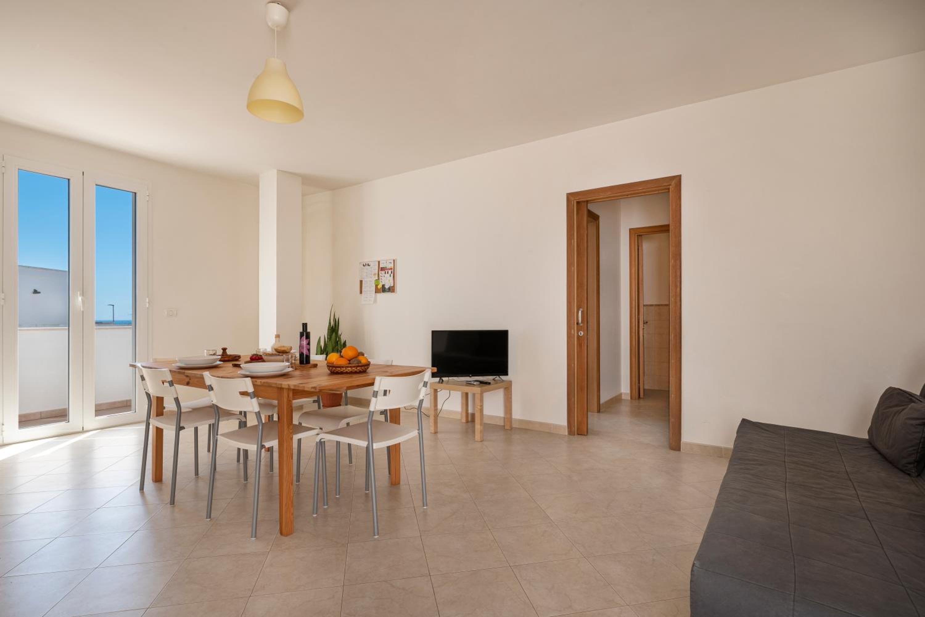 Two-Bedroom House (6 Adults) photo 3