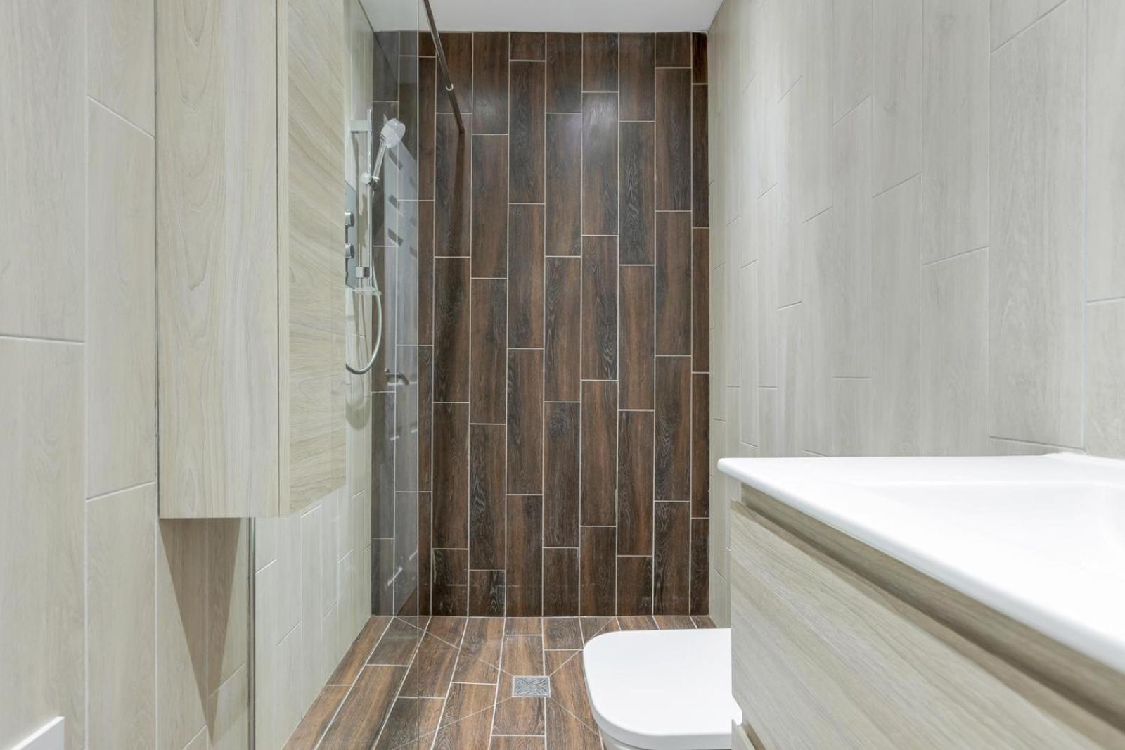 Two-Bedroom Apartment - Photo 7