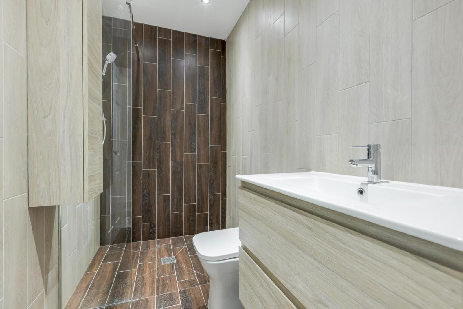 Two-Bedroom Apartment - Photo 6
