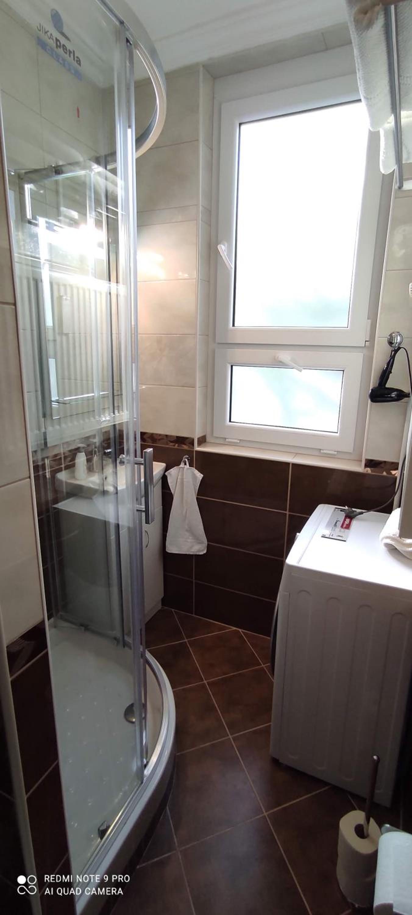 Two-Bedroom Apartment - Photo 22