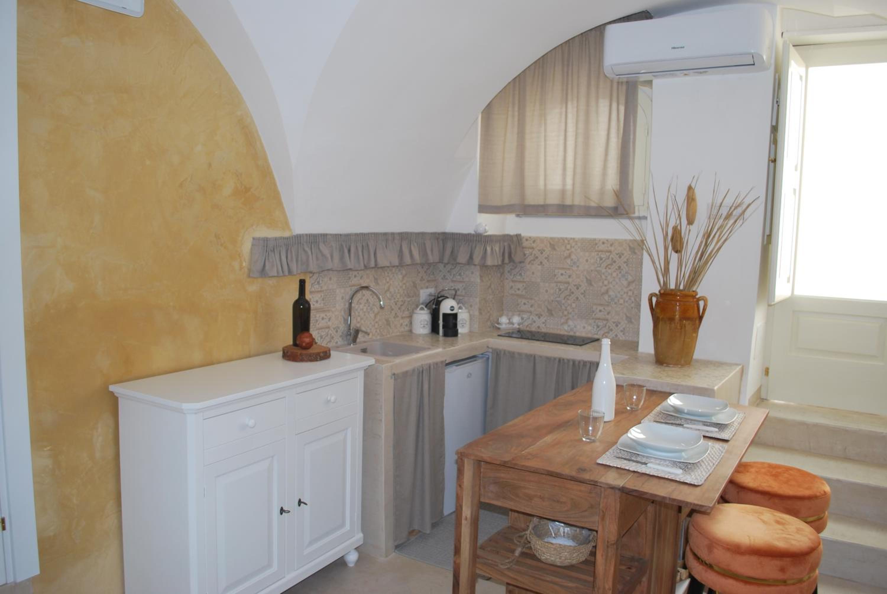 One-Bedroom House photo 3