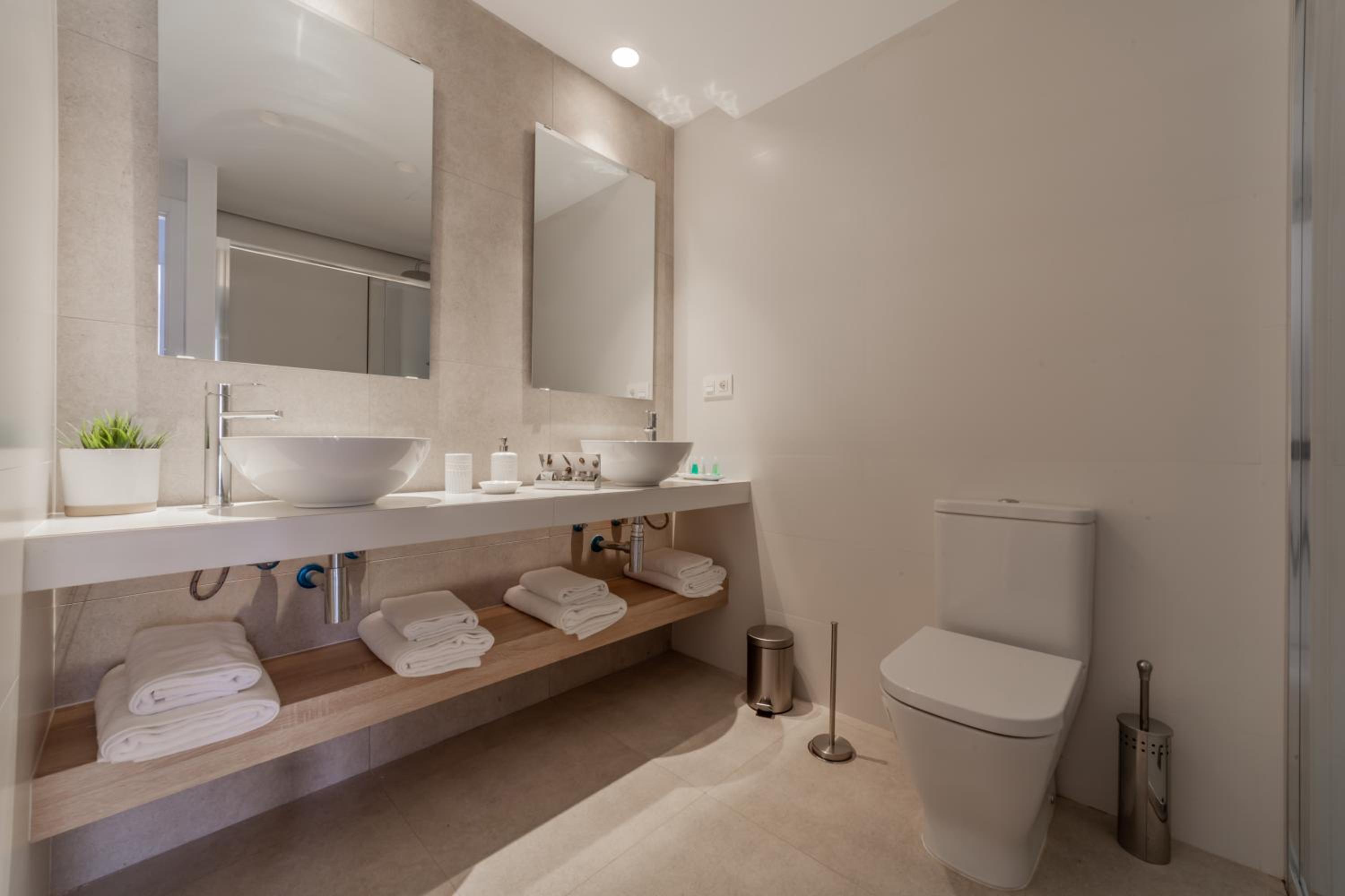 Two-Bedroom Apartment - Photo 8