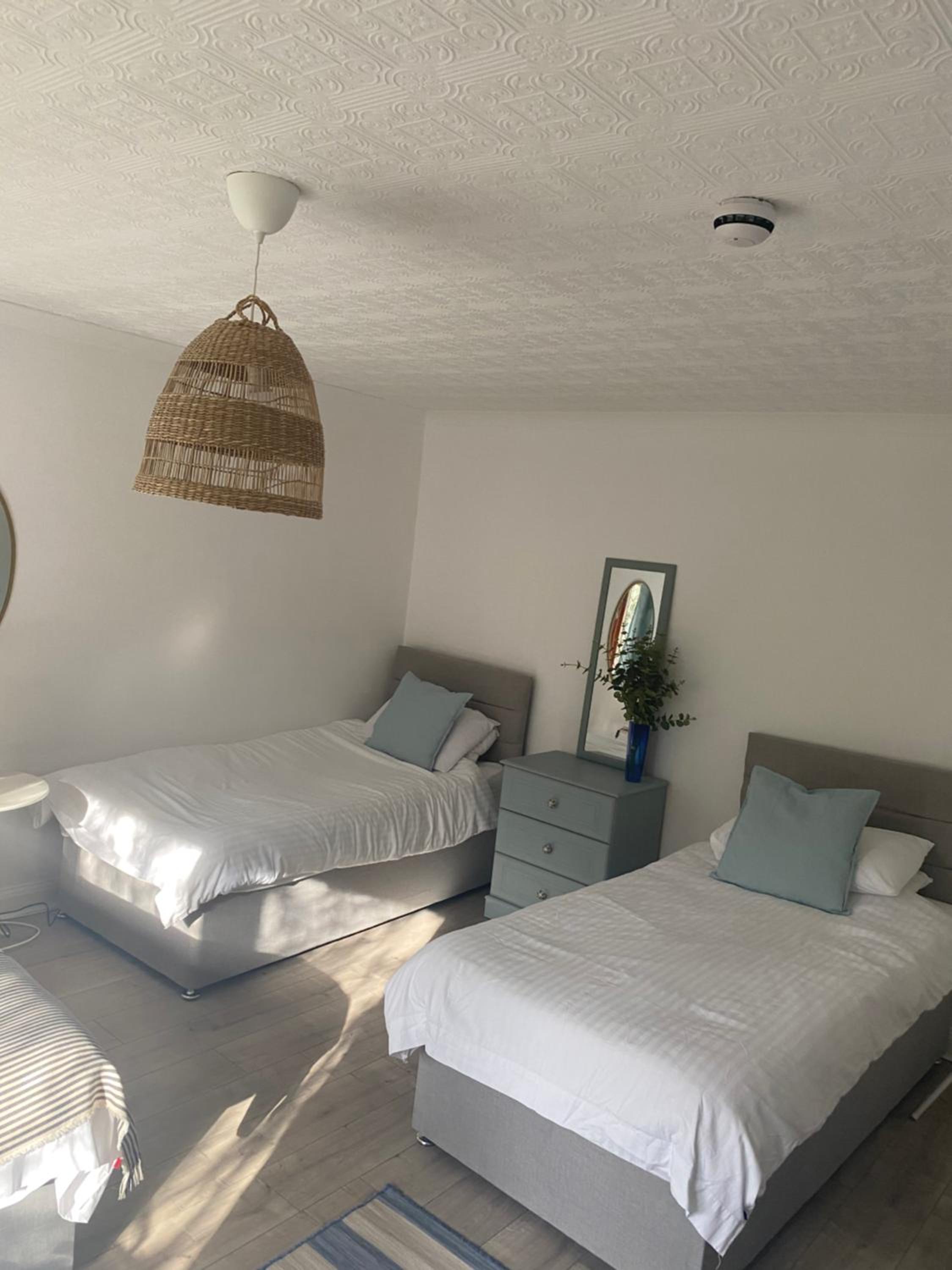 Family Room - Photo 9