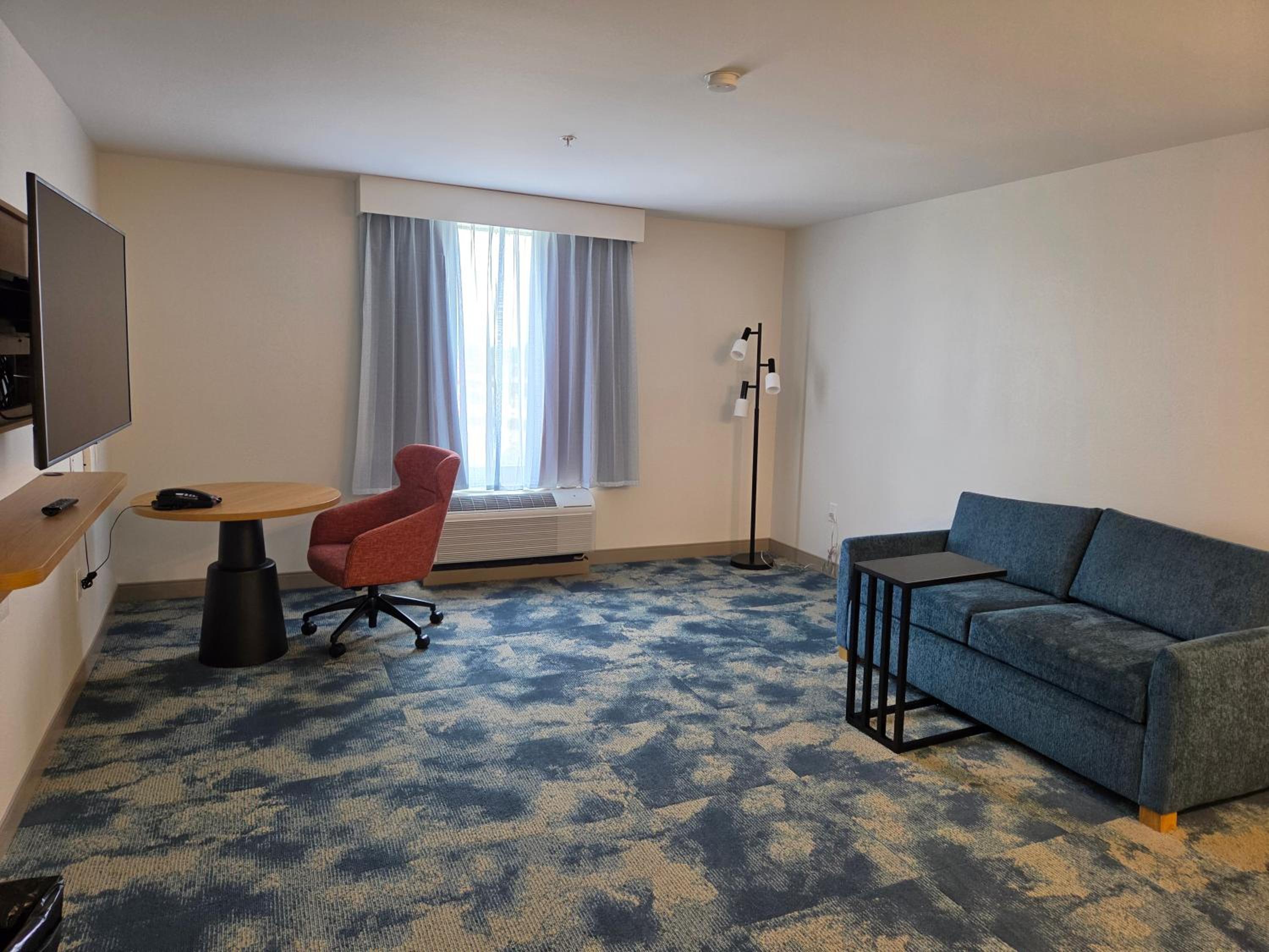 King Studio Suite with Sofa Bed and Garden - Non-Smoking