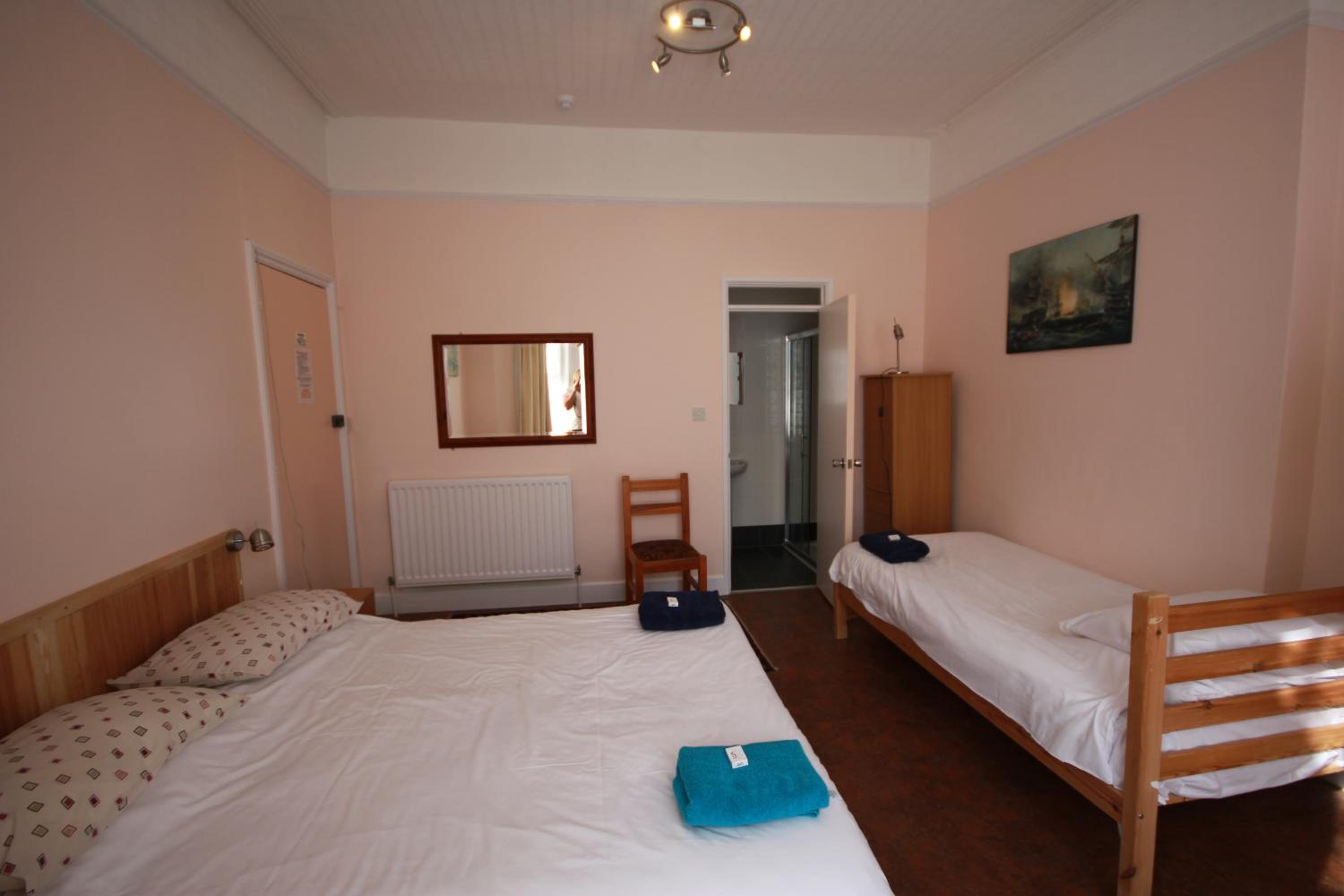 Family Room - Photo 7