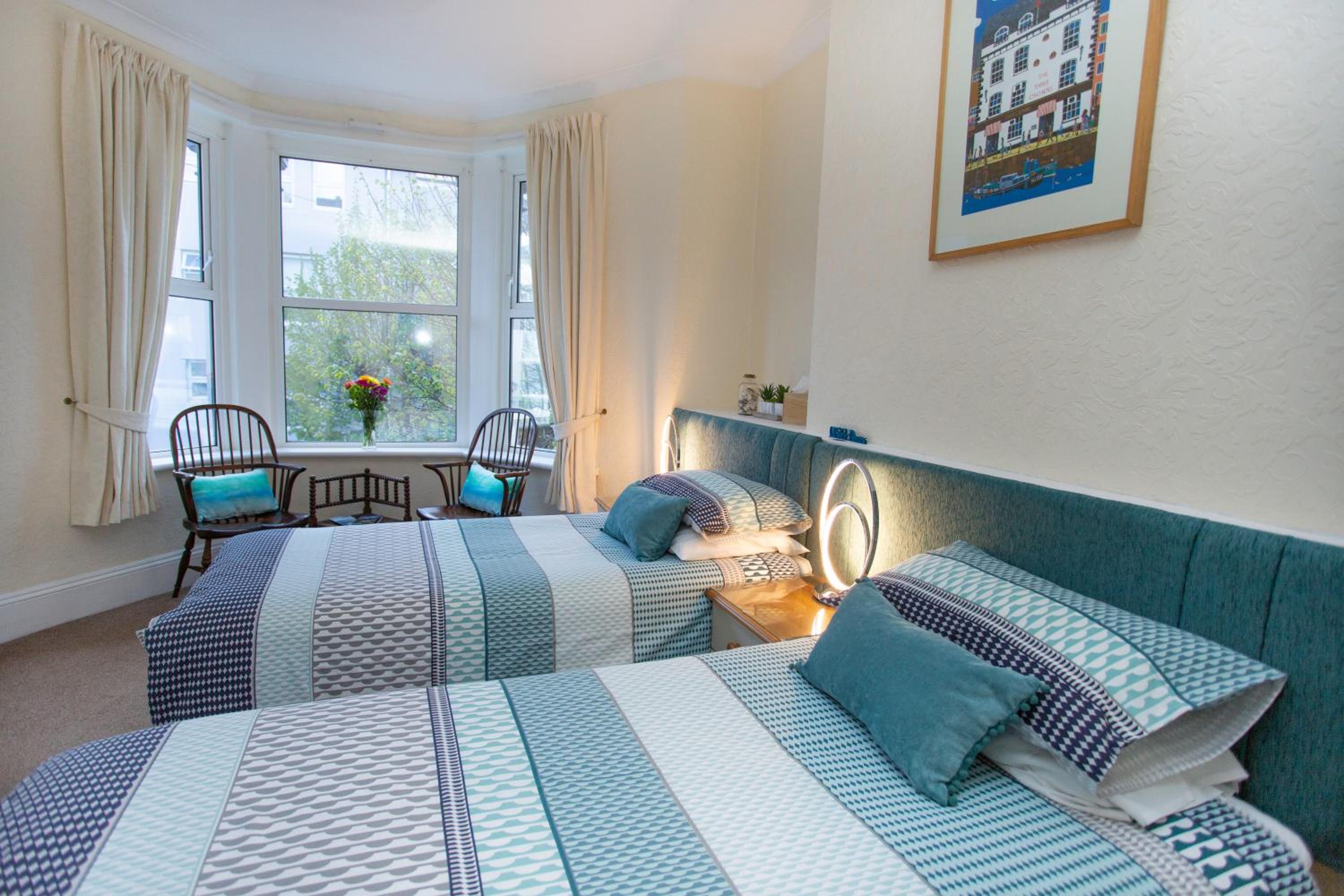 Large Twin Room photo 3
