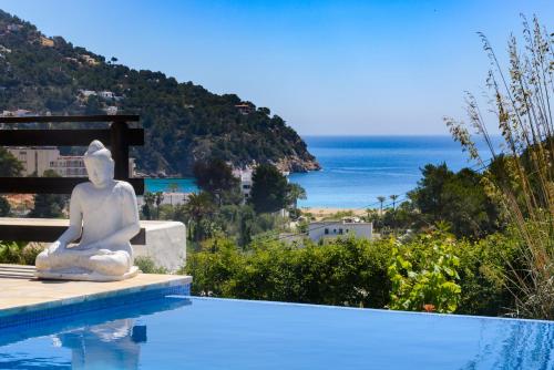 Villa with Sea View