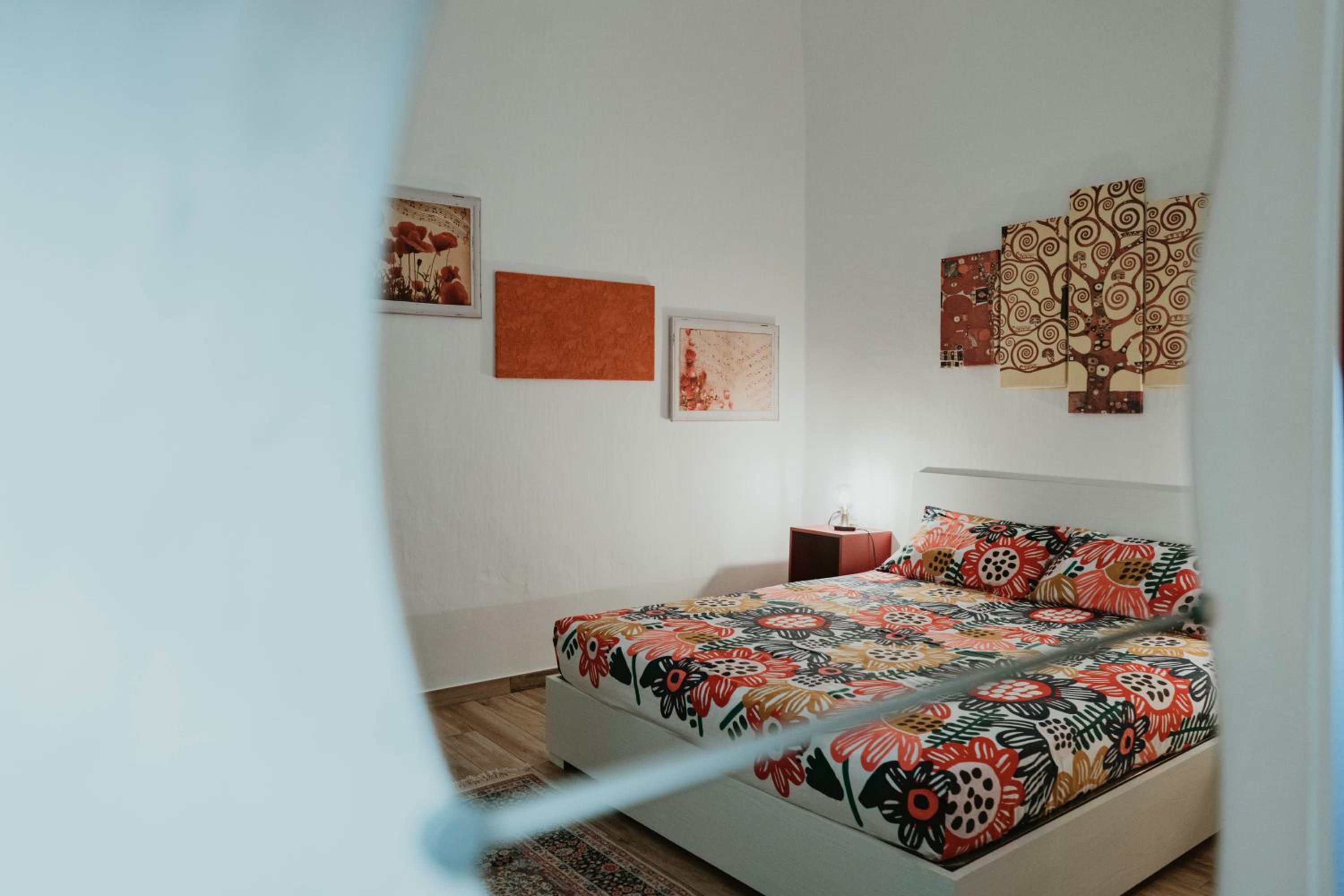 One-Bedroom House - Photo 1