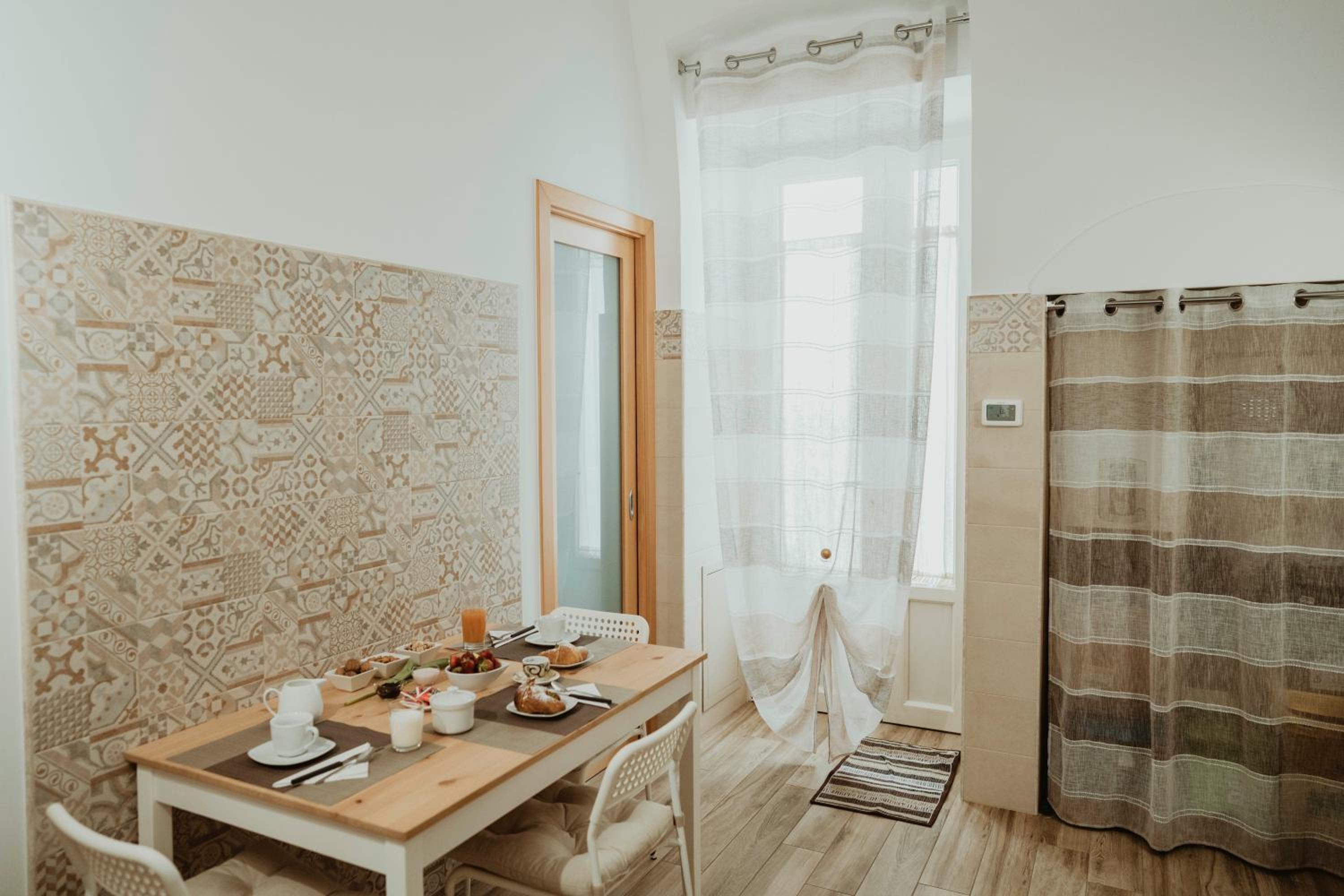 One-Bedroom House - Photo 17