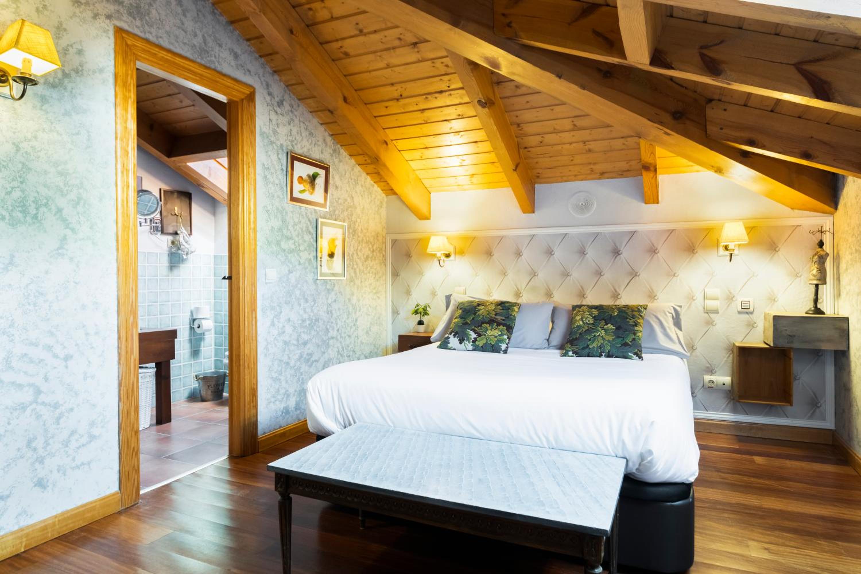 Superior Double Room - Photo 3