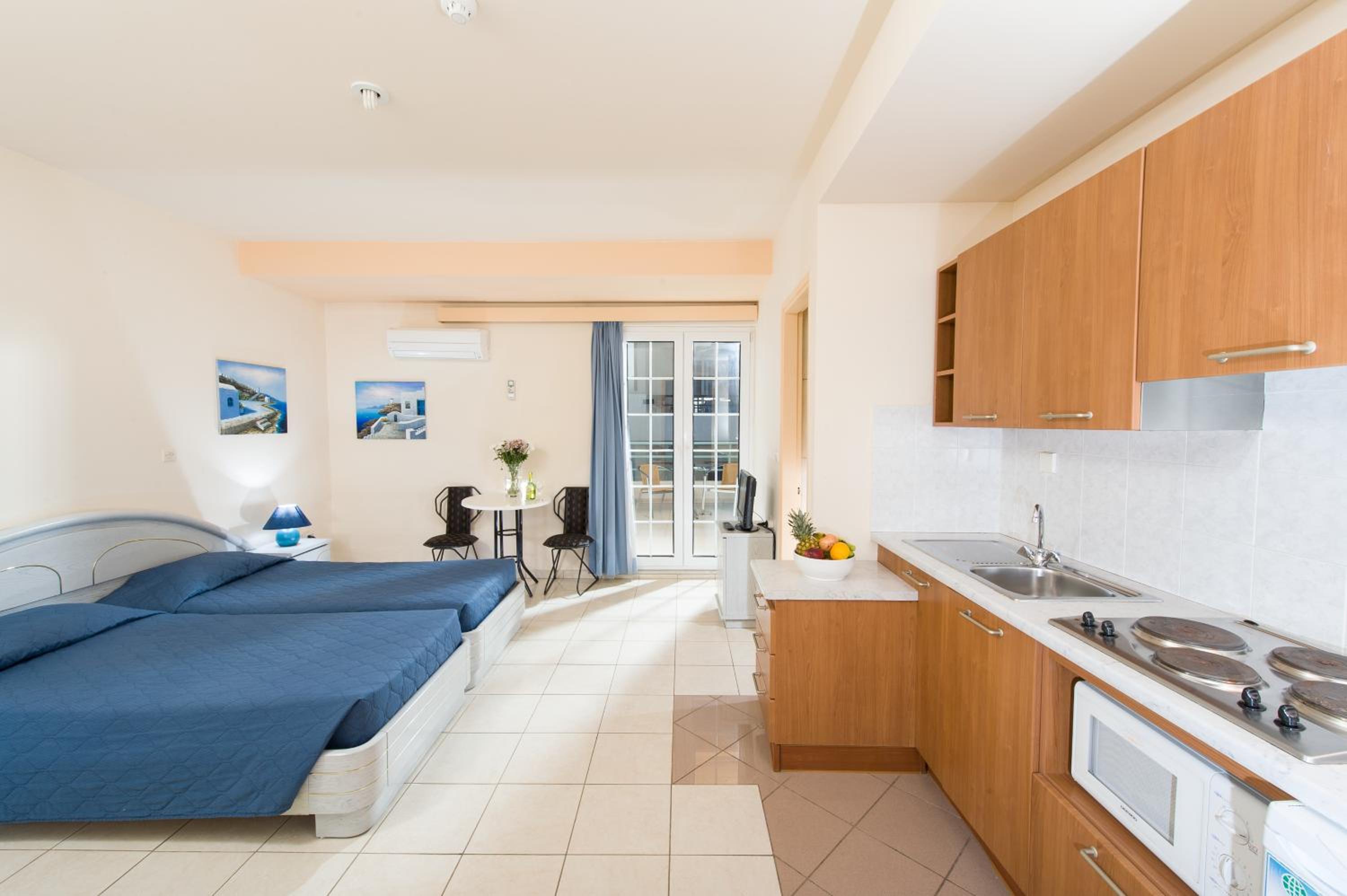 Apartment for 2 People with Sea View photo 3
