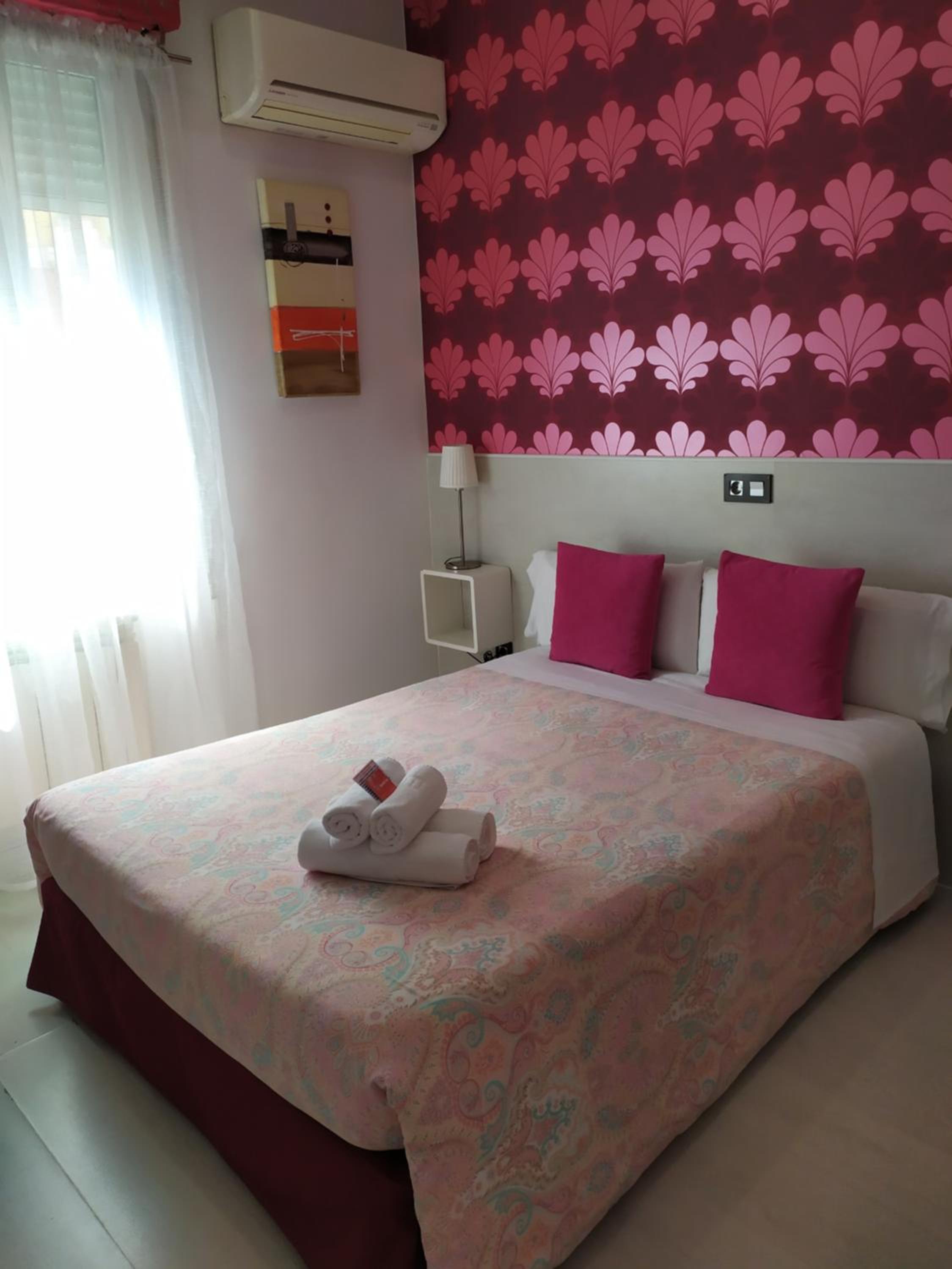 Double Room - Photo 26