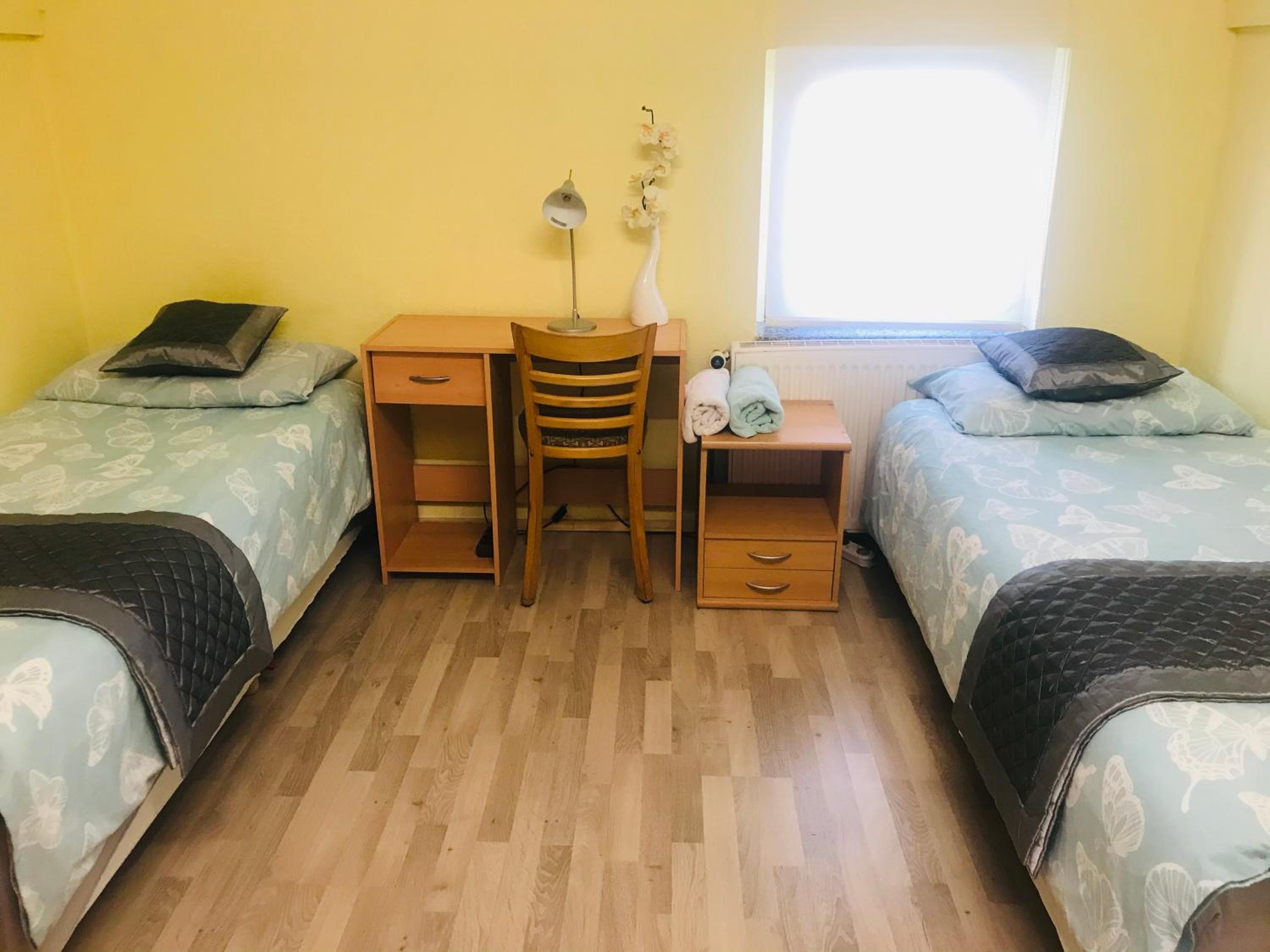 Double or Twin Room with Shared Bathroom photo 1