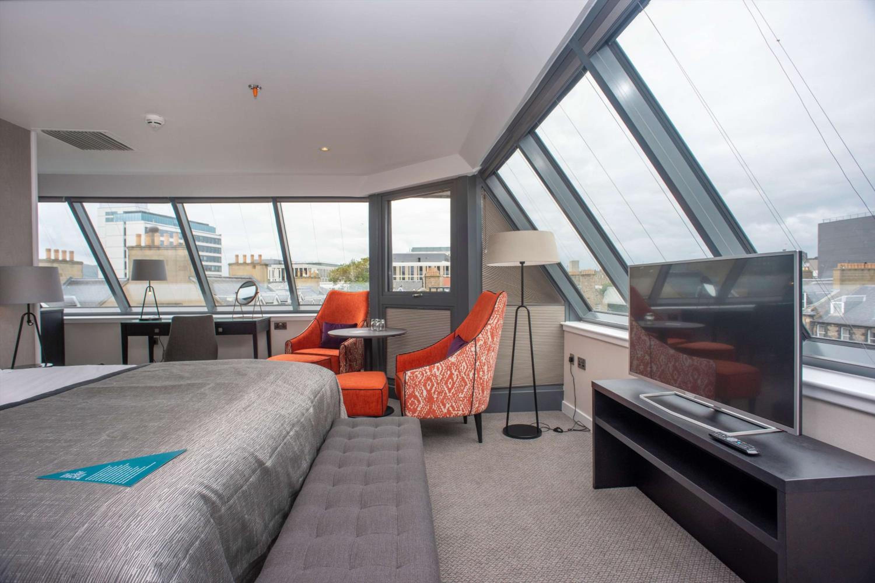 Skyline Junior Suite - Photo 1