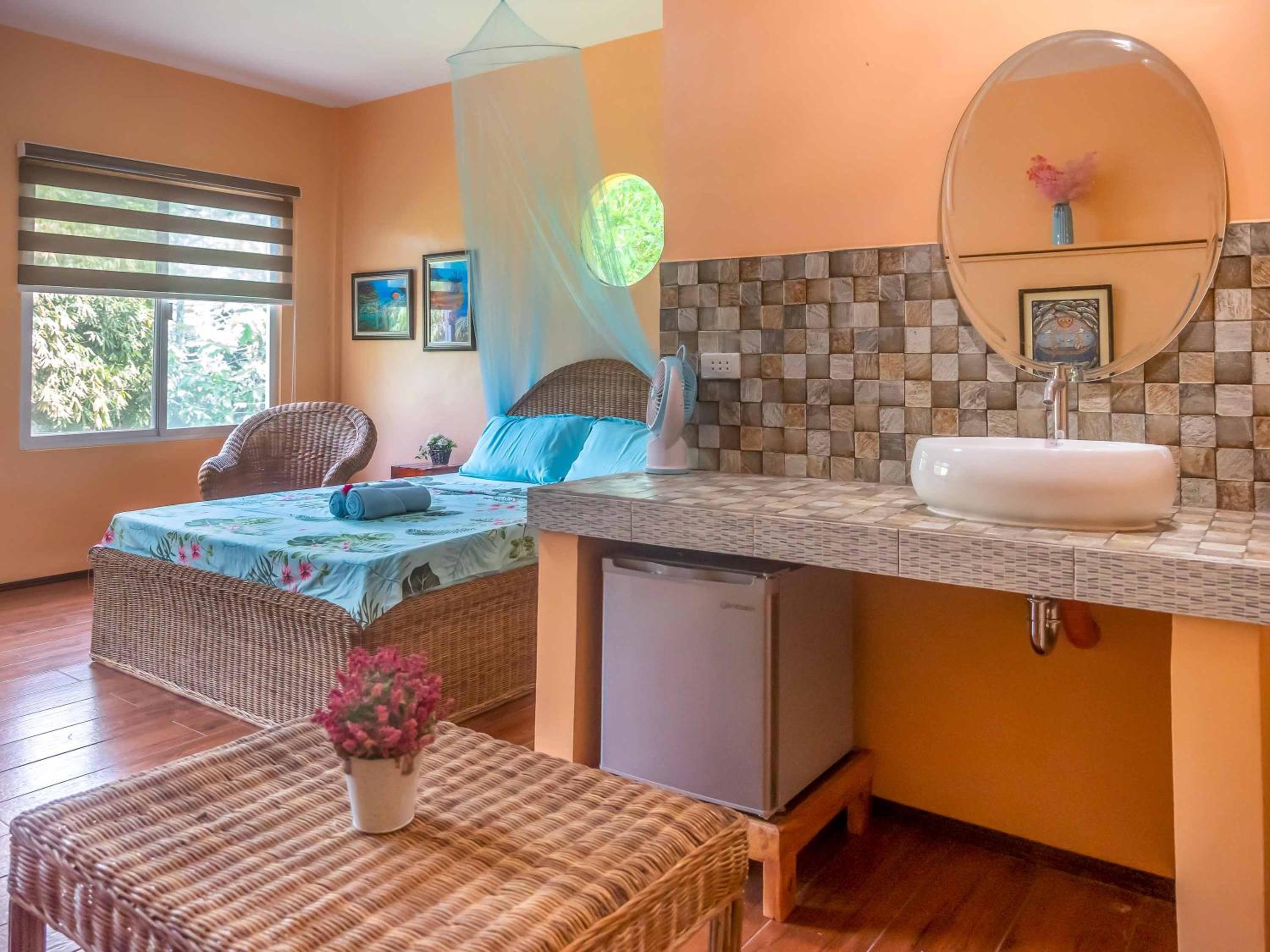 Deluxe Double or Twin Room with Mountain View - Photo 9