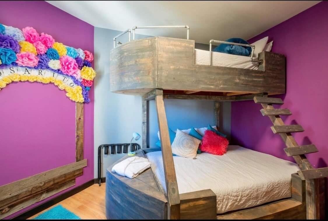 Three-Bedroom Apartment - Photo 72