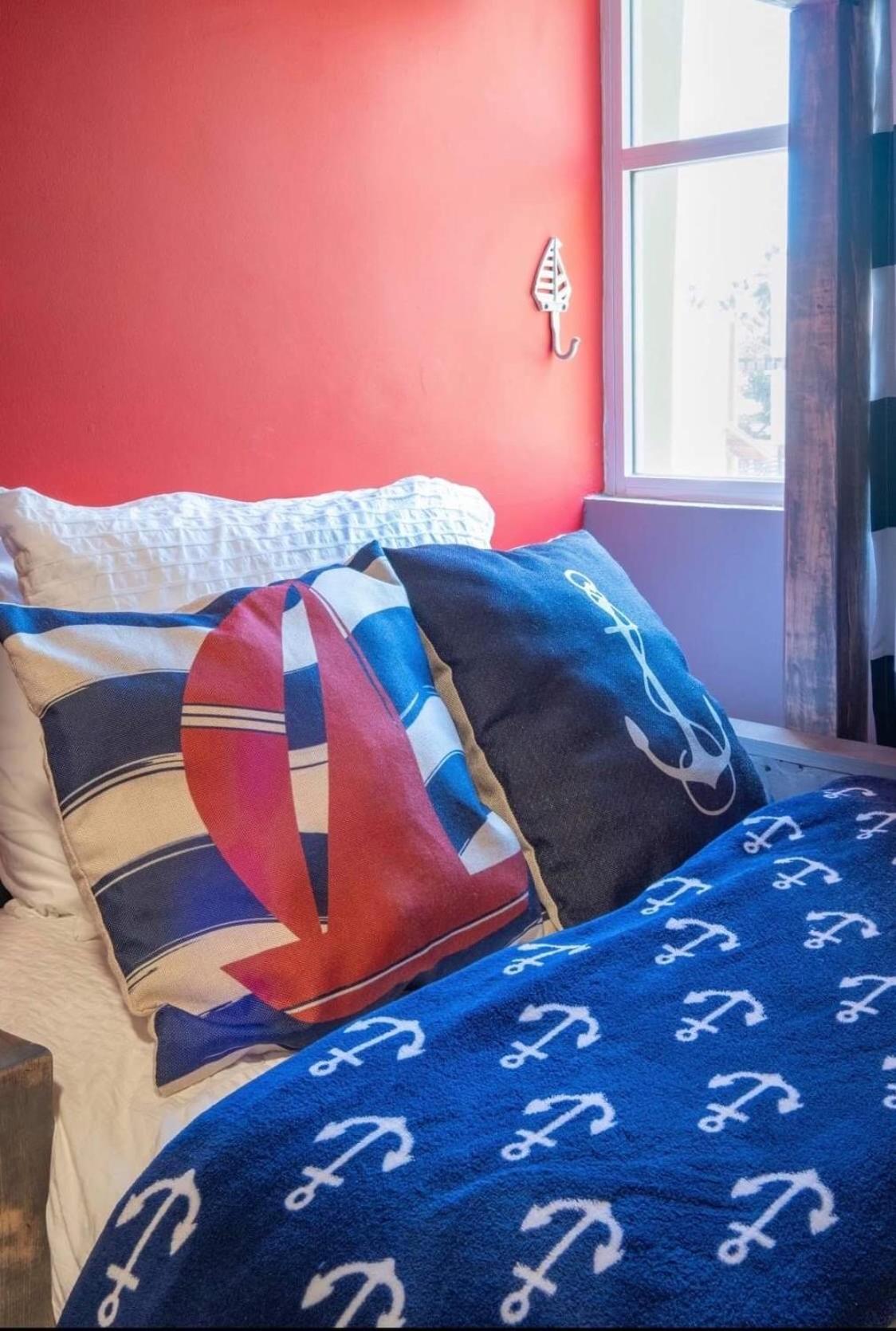 Three-Bedroom Apartment - Photo 19