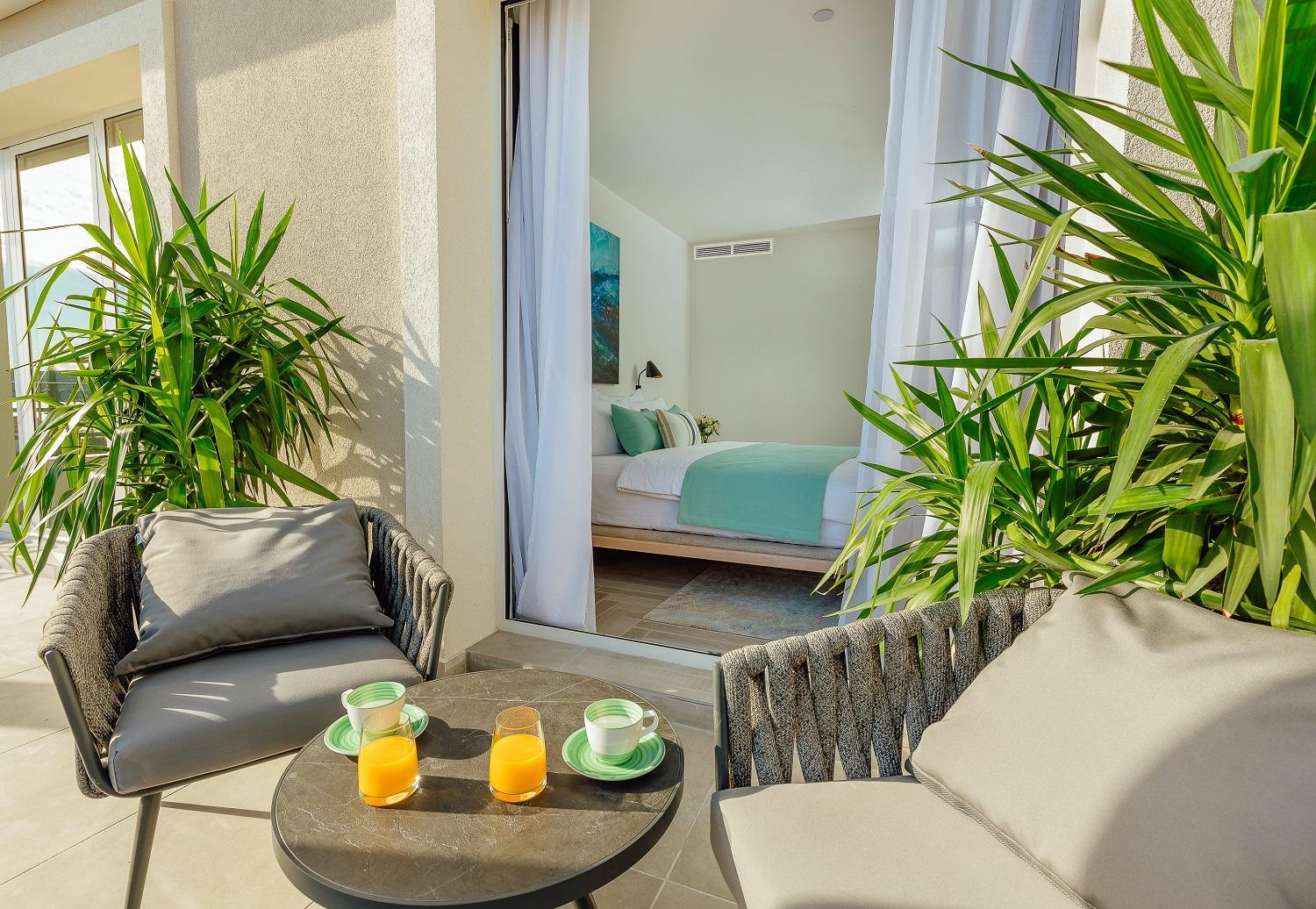 Superior Sea View Room with Balcony - Contemporary Building