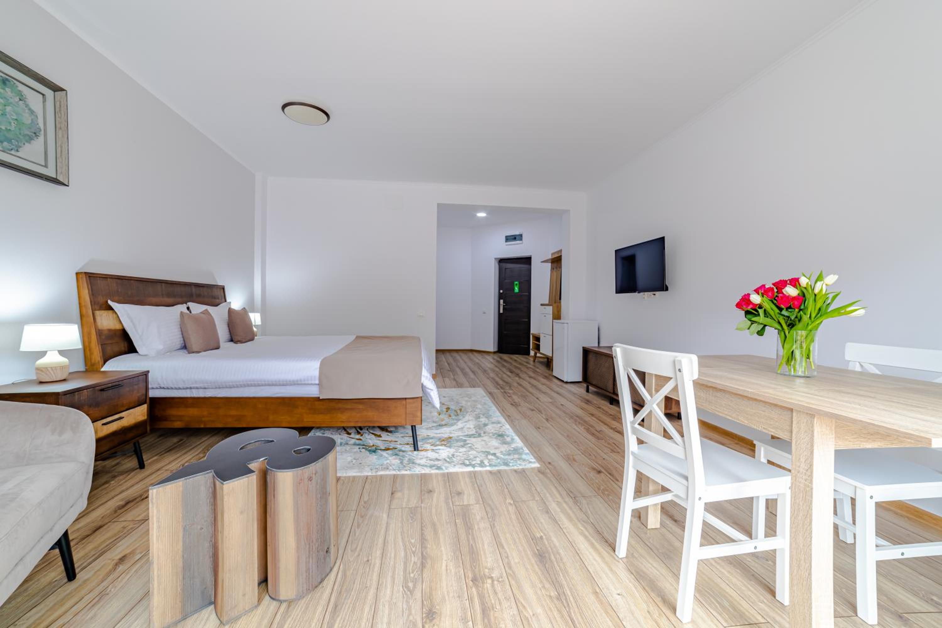 Double Room with Mountain View
