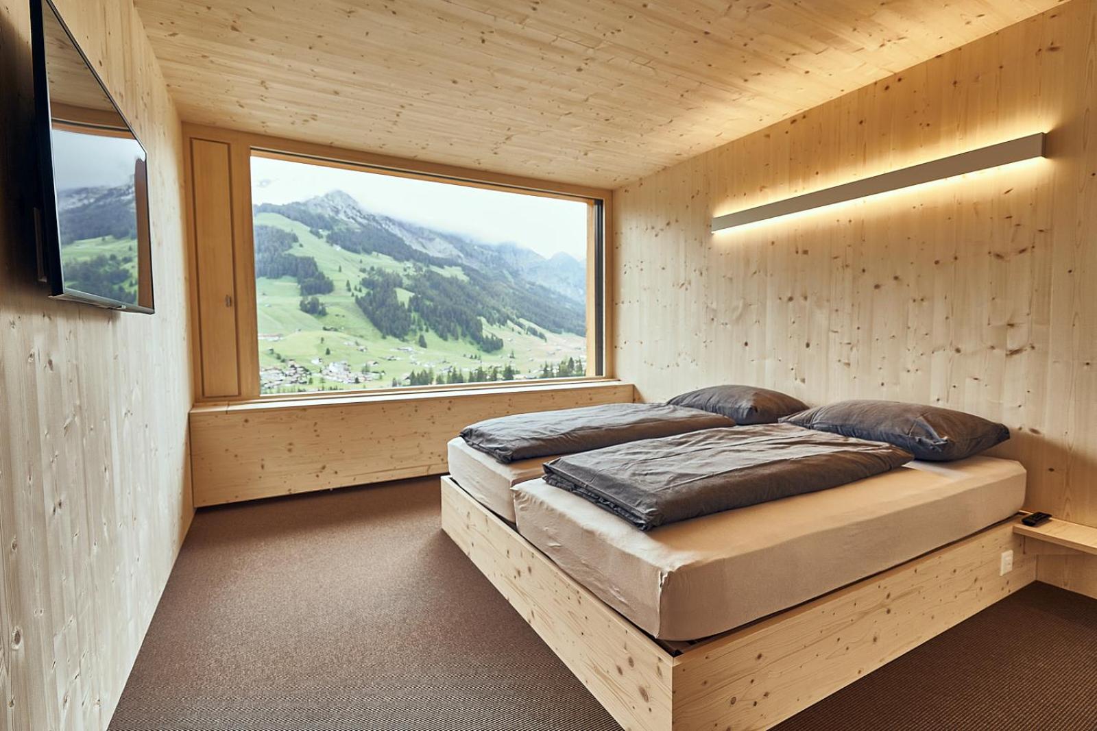 Large Double Room with Mountain View (Upper Floor) - Photo 1