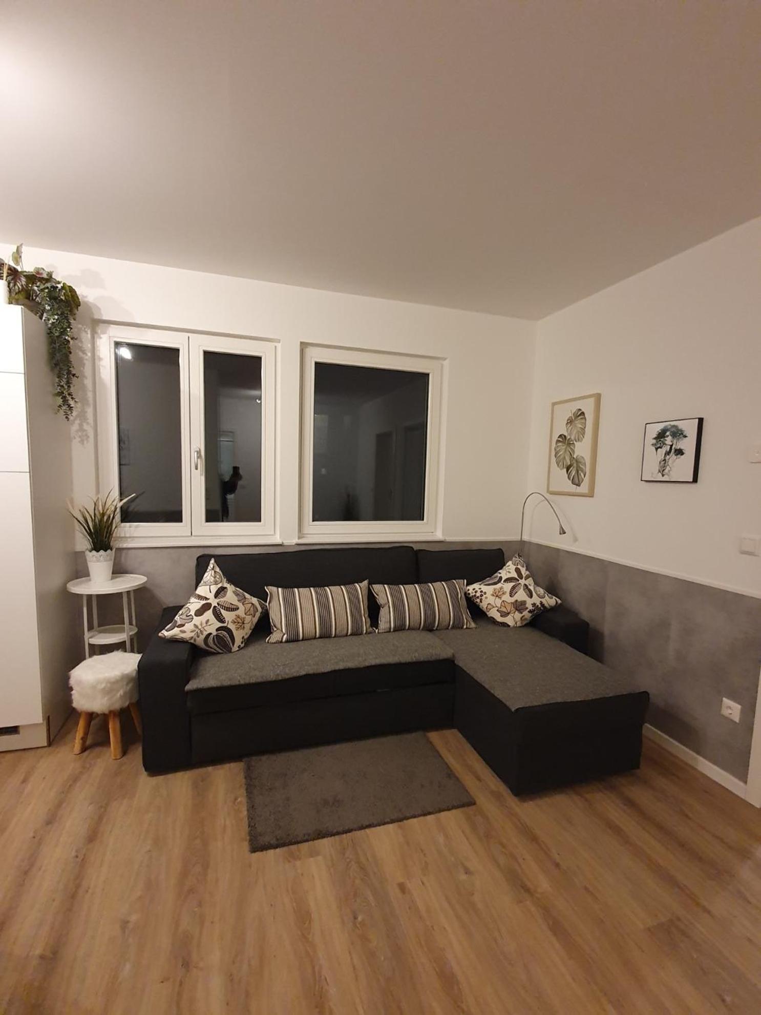 Two-Bedroom Apartment (App. Sam)