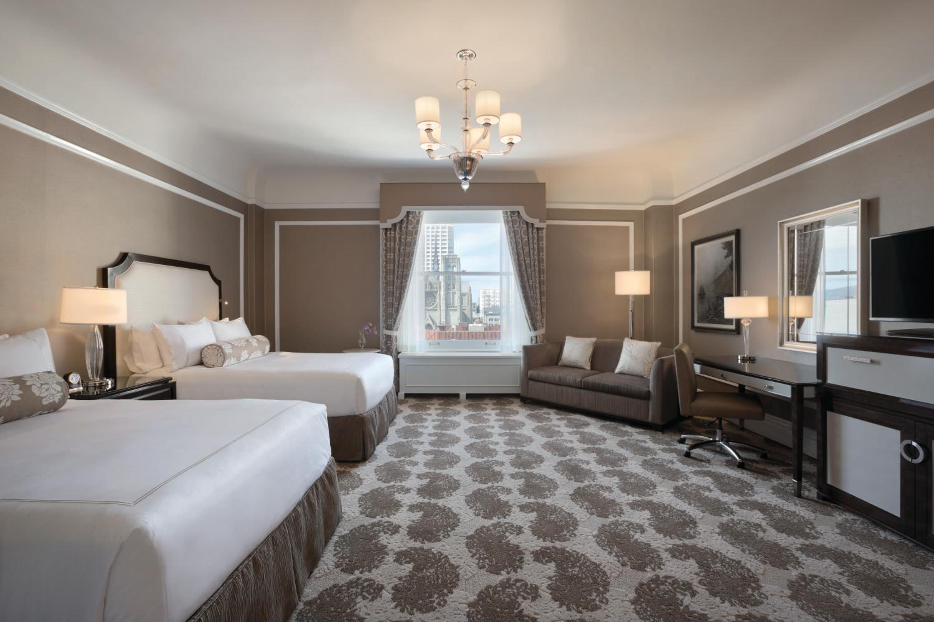 Fairmont Family Room with Two Queen Beds and Bunk Bed - Photo 2