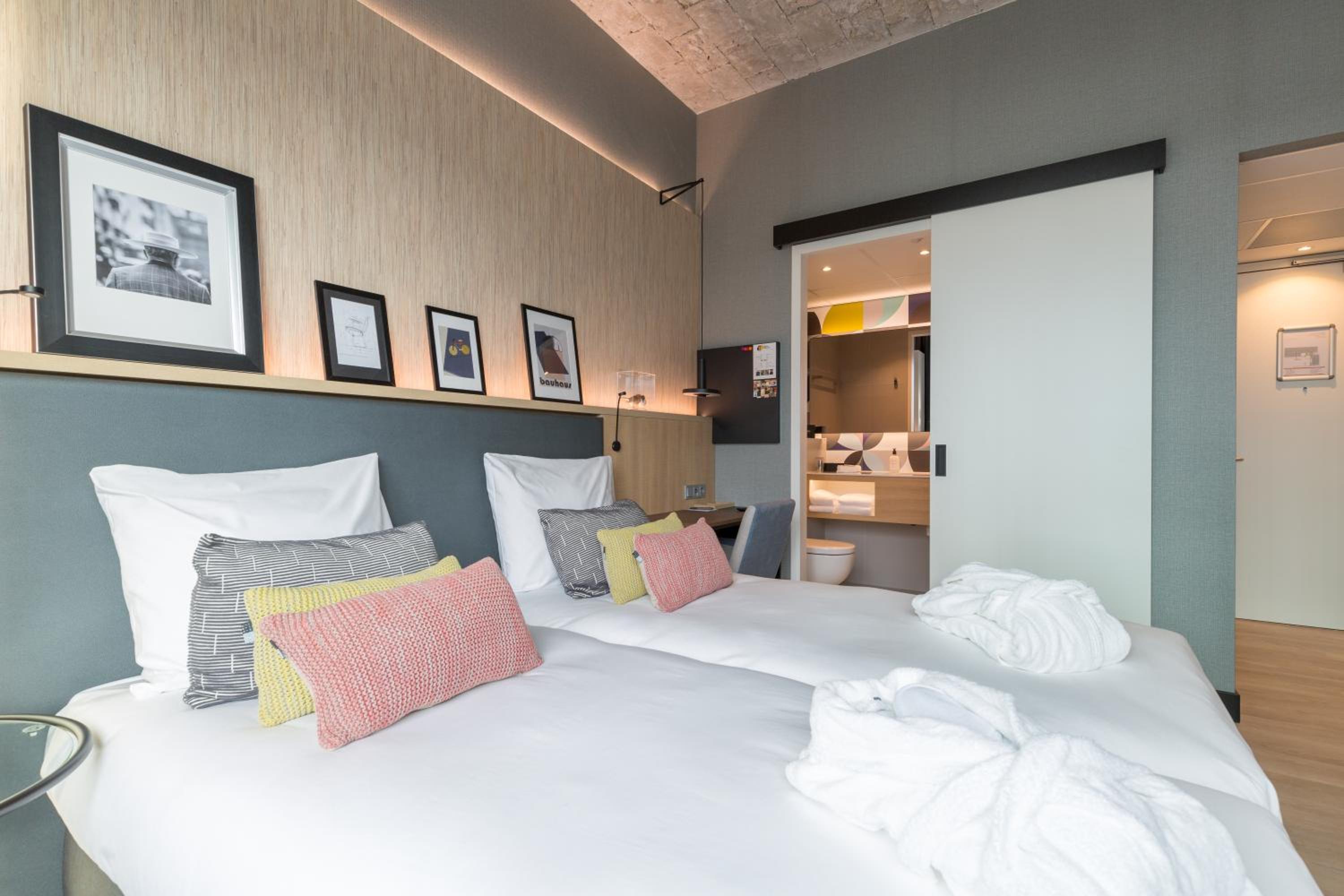 Comfort Twin Room - Photo 5