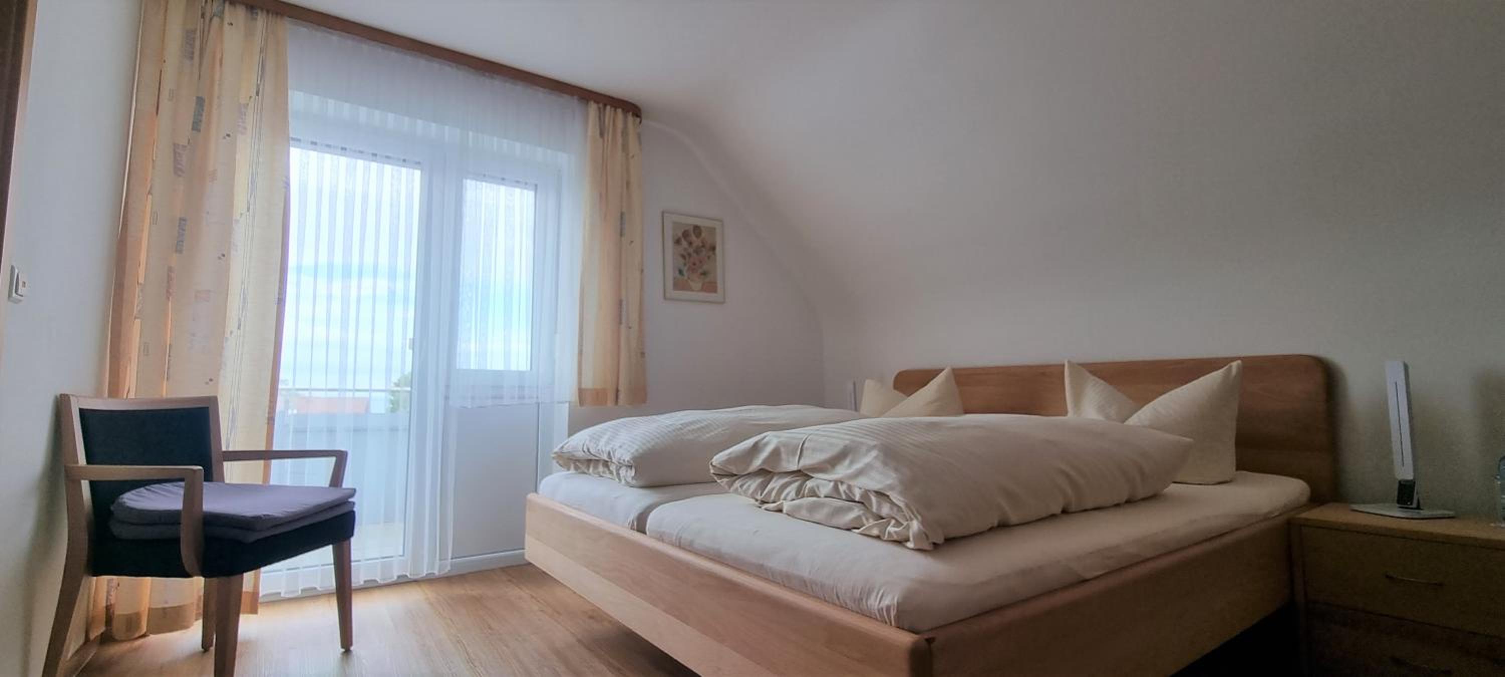 Double Room with Balcony - Photo 8