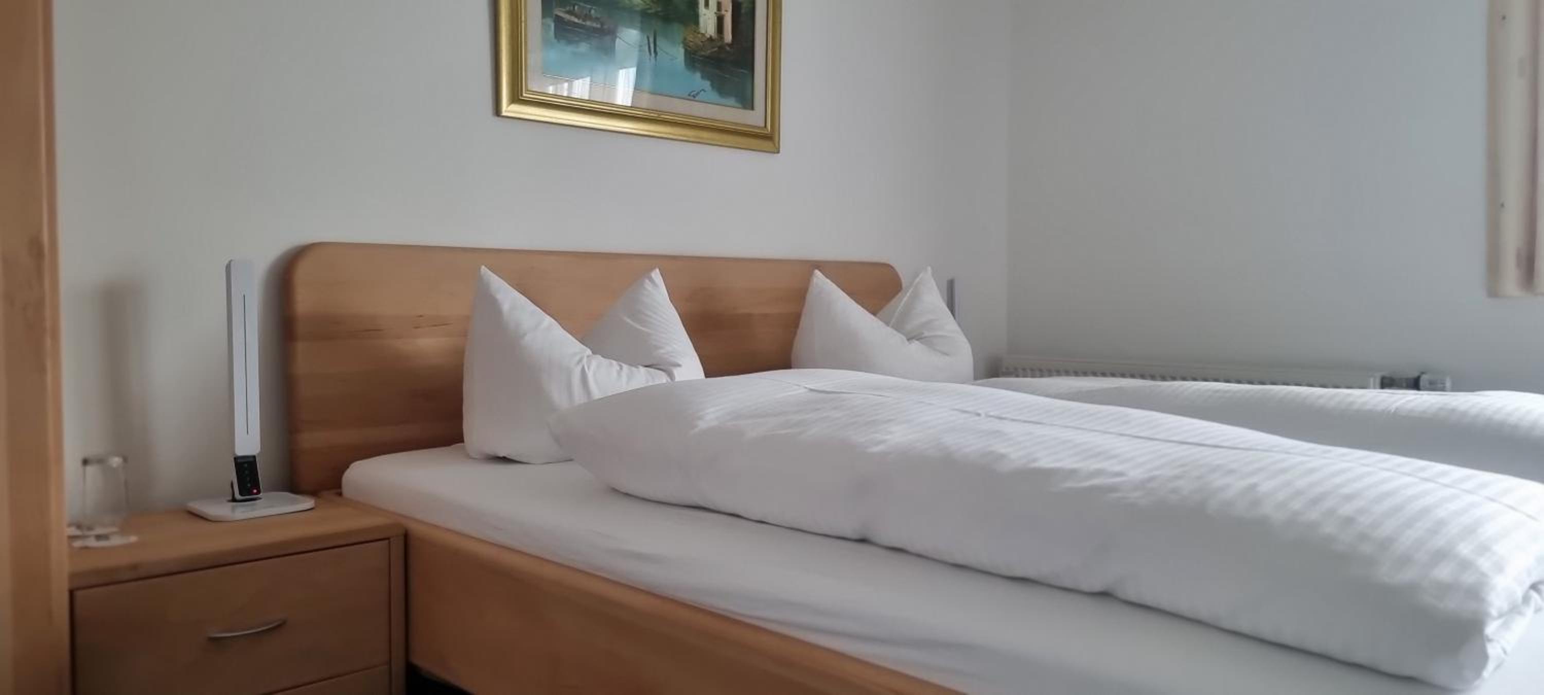 Double Room with Balcony - Photo 11