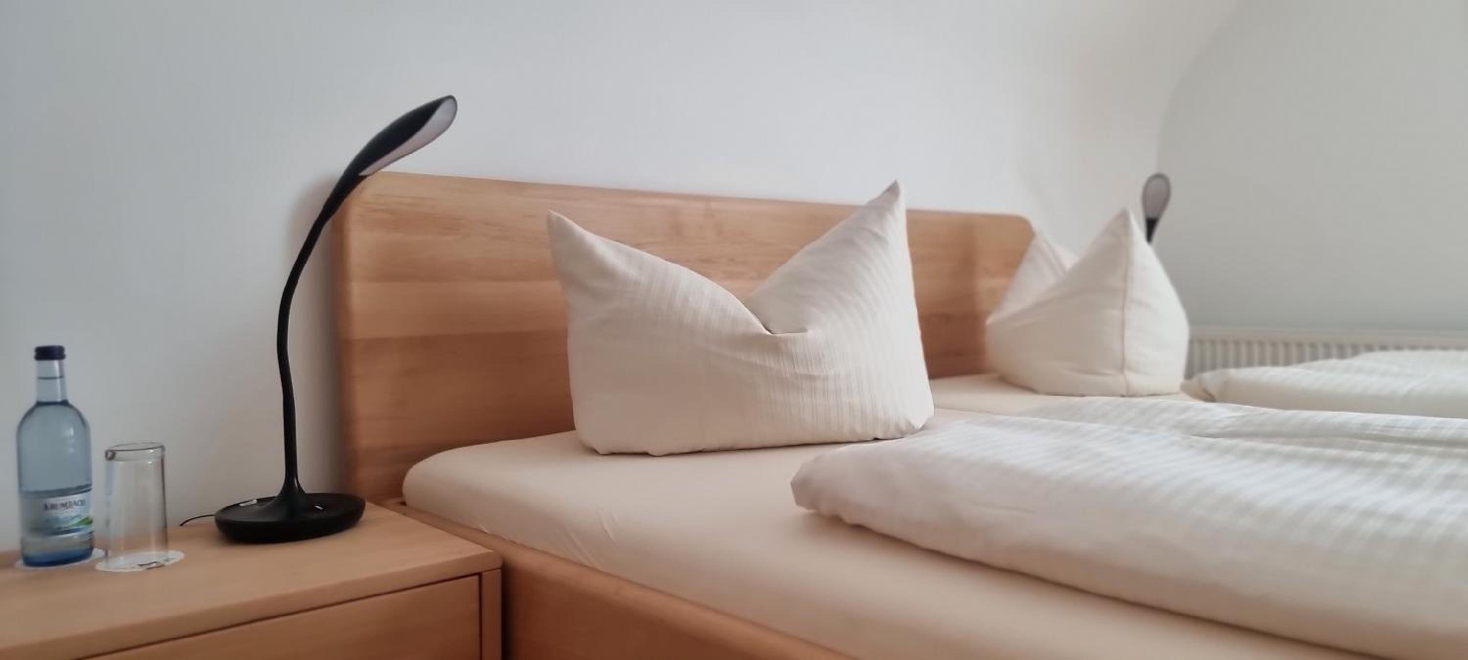 Standard Double Room - Photo 2