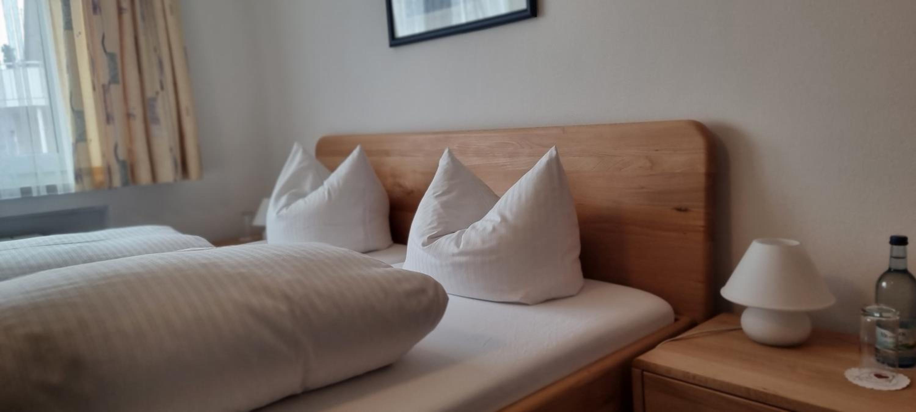 Large Double Room - Photo 14