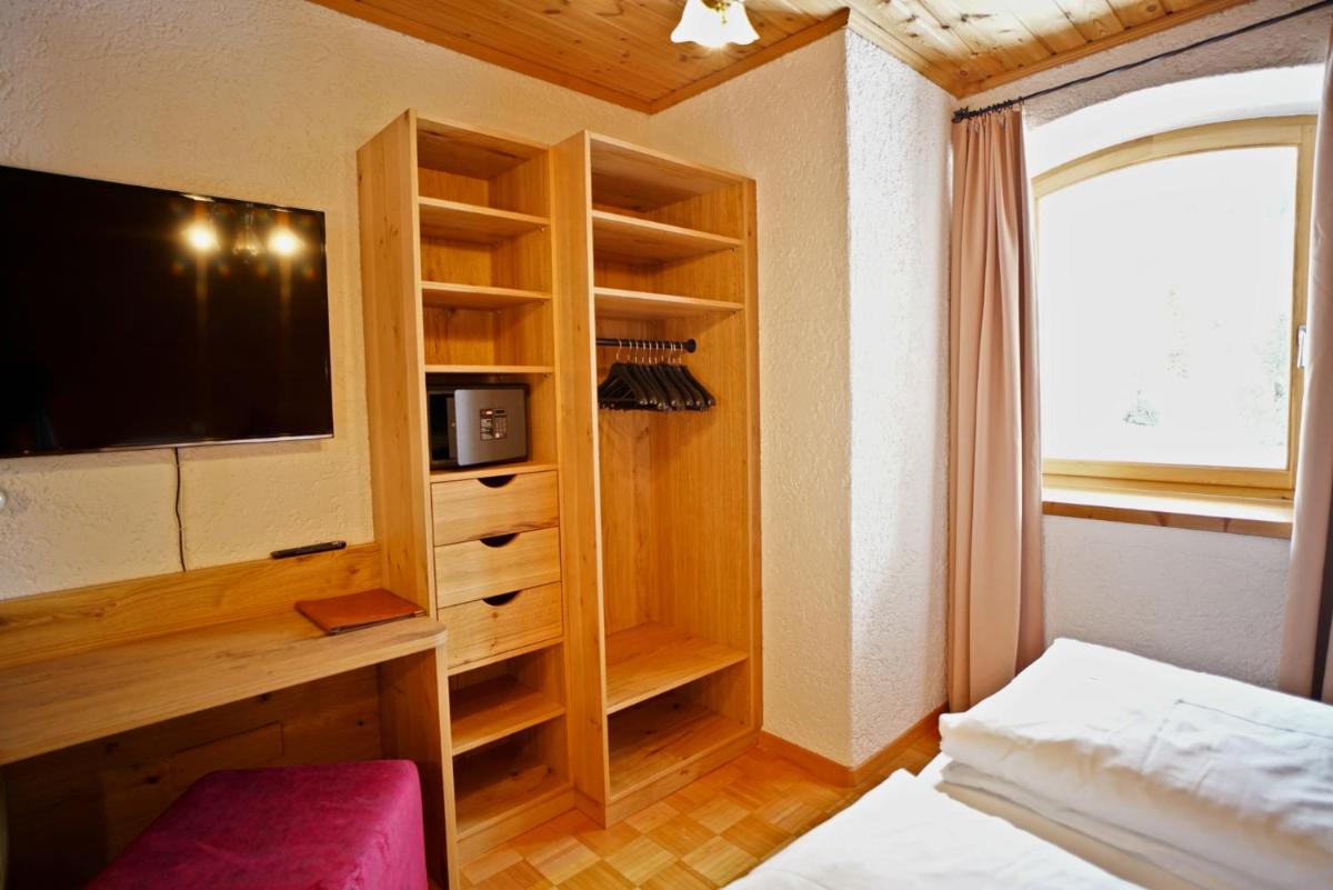 Standard Double Room photo 2