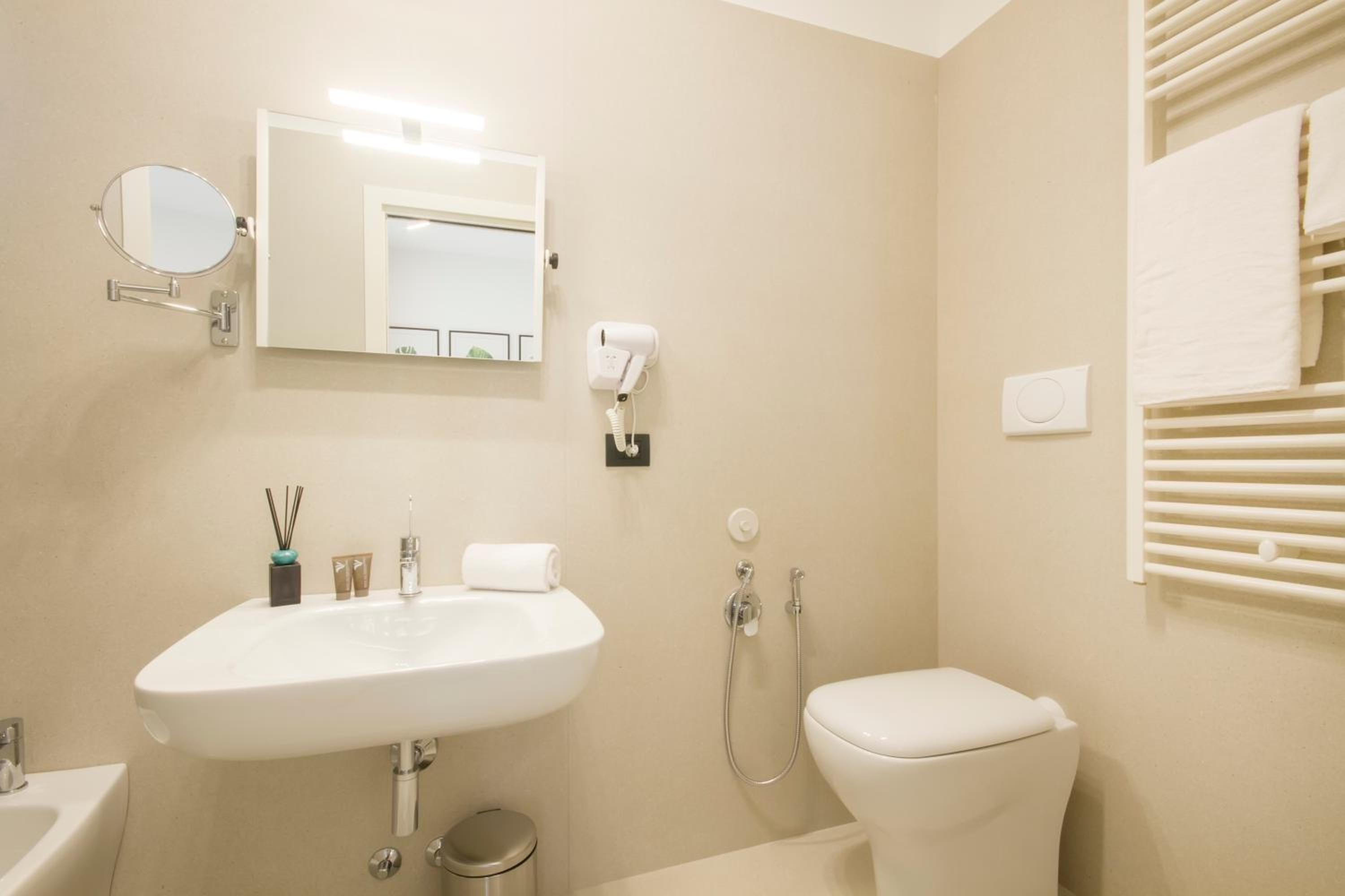 Economy Double Room - Photo 2